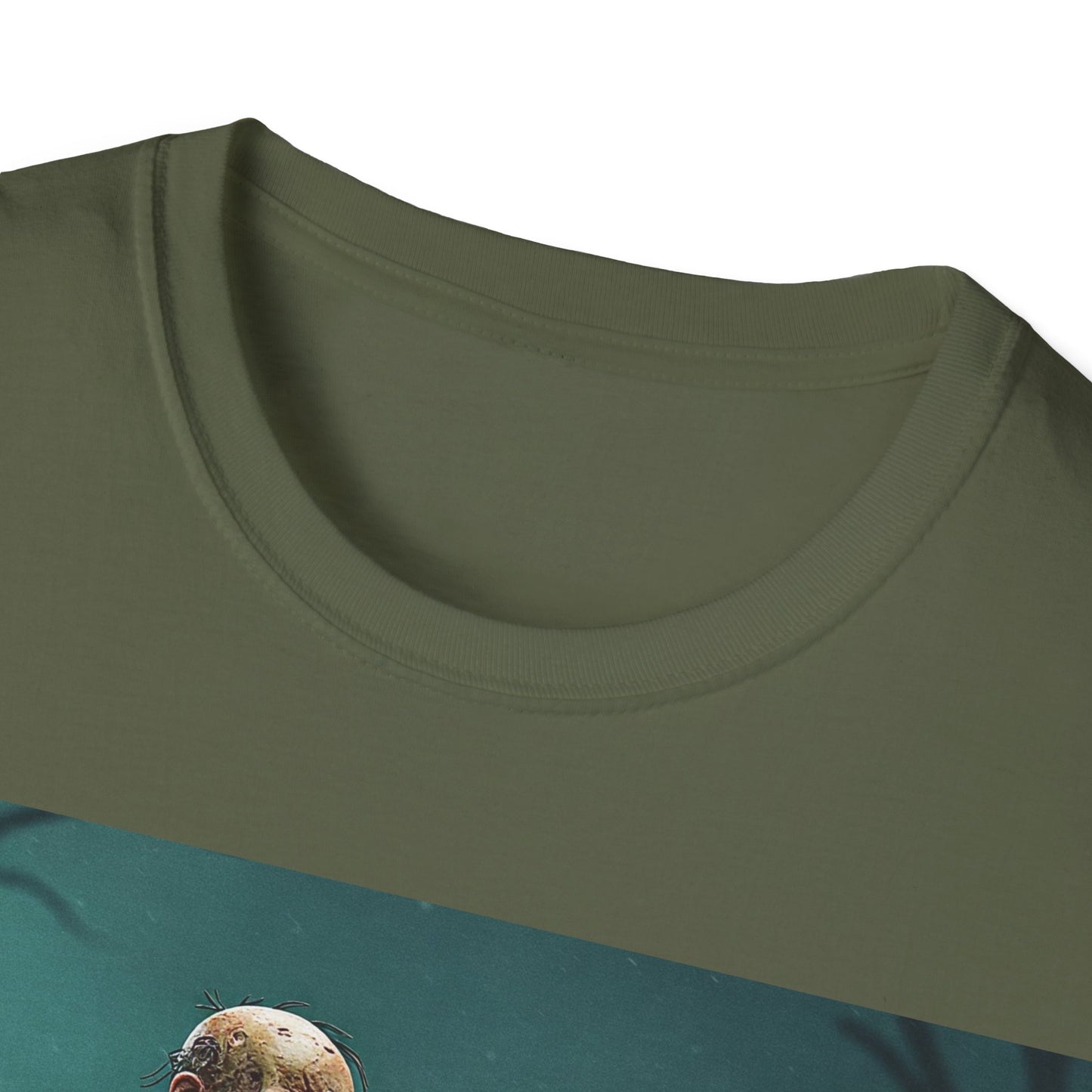 UK - Zombie Swordsman Unisex Softstyle T-Shirt - Perfect for Halloween & Horror Fans