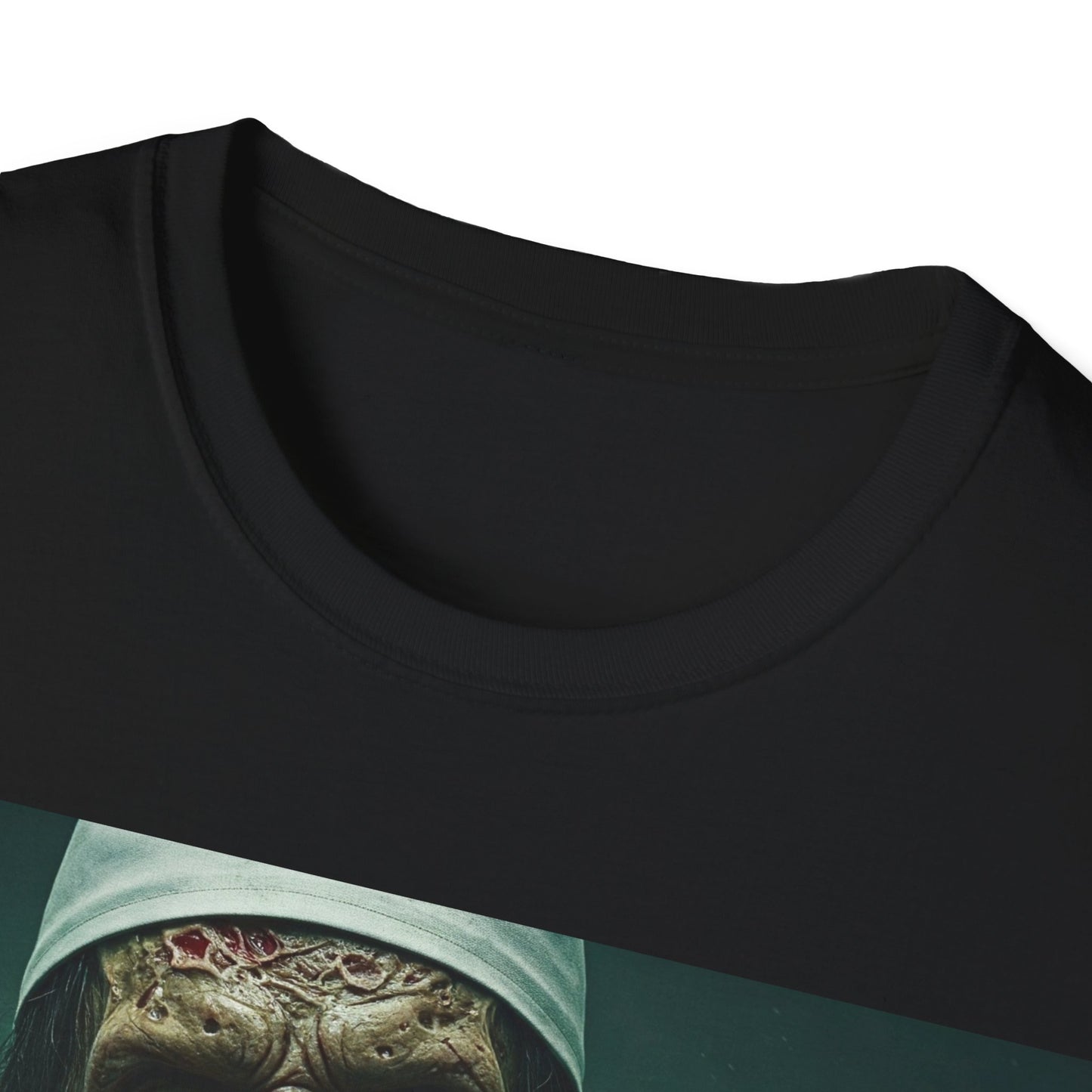 UK - Zombie Doctor Unisex Softstyle T-Shirt - Perfect for Halloween and Horror Fans