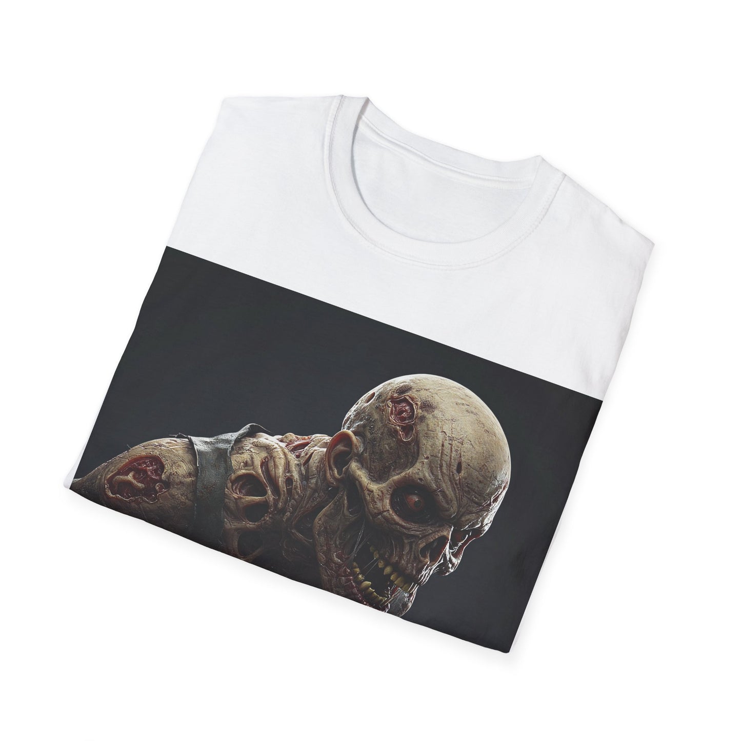 UK - Creepy Skeleton Graphic Unisex Softstyle T-Shirt - Perfect for Halloween & Horror Fans
