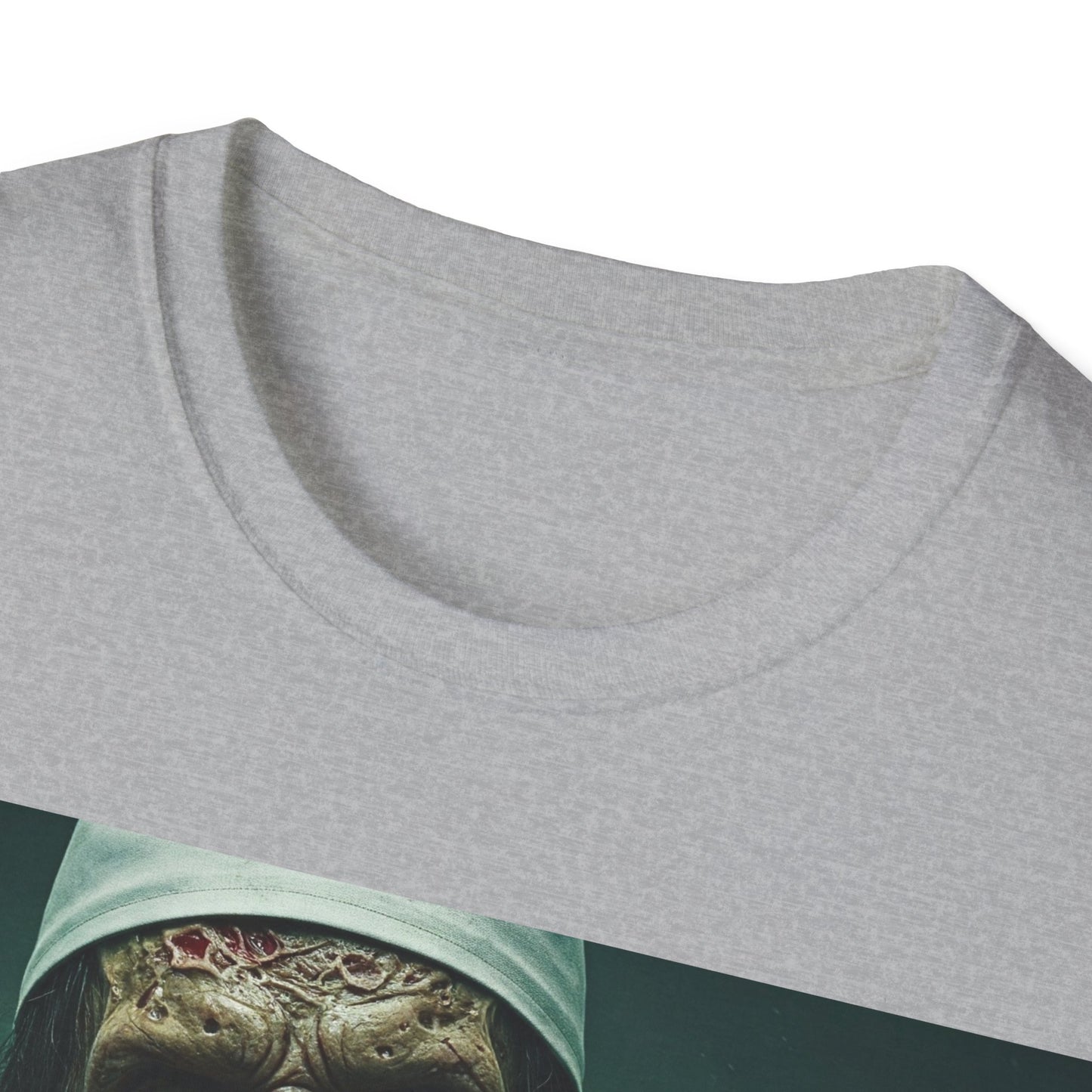 UK - Zombie Doctor Unisex Softstyle T-Shirt - Perfect for Halloween and Horror Fans