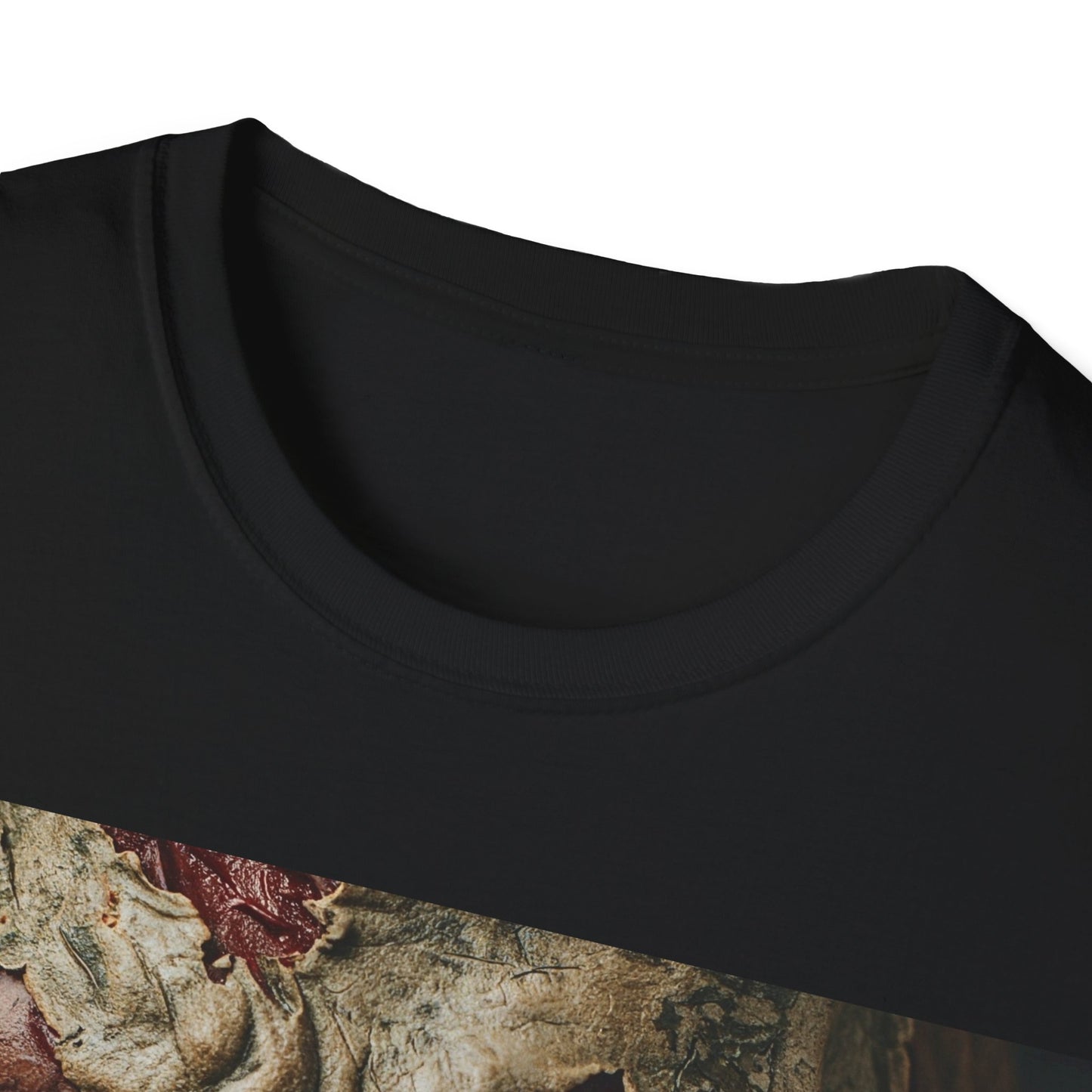 UK - Spooky Zombie Unisex Softstyle T-Shirt - Perfect for Halloween & Horror Fans