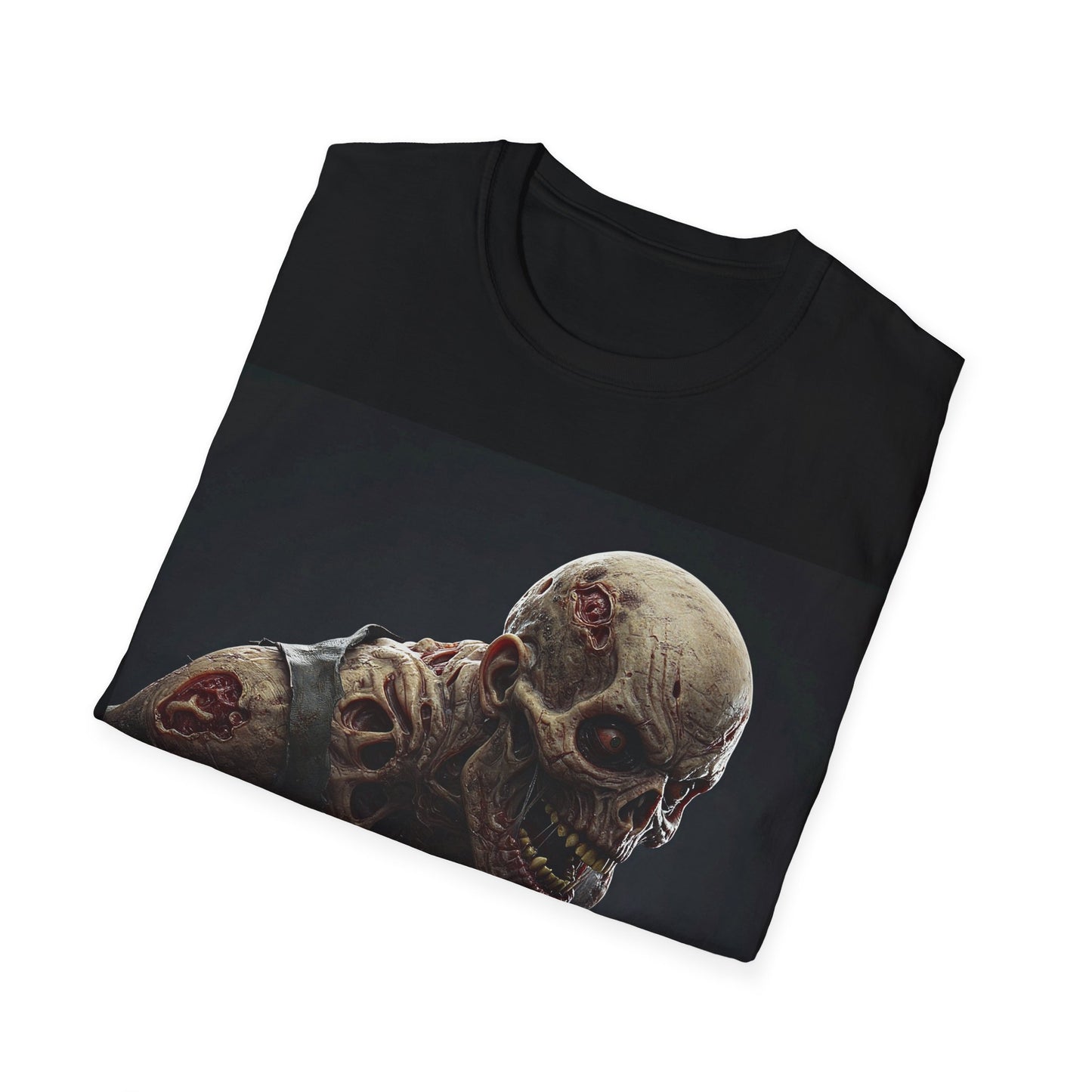 UK - Creepy Skeleton Graphic Unisex Softstyle T-Shirt - Perfect for Halloween & Horror Fans
