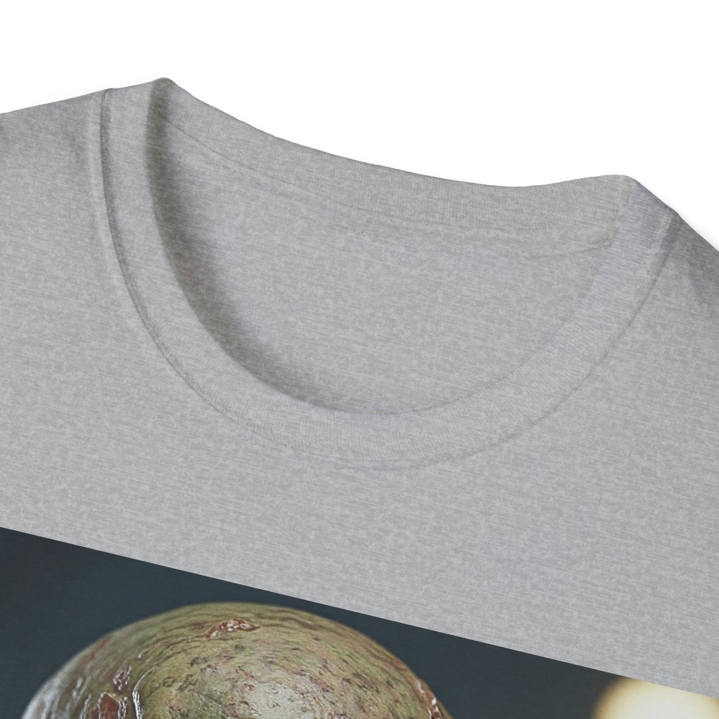 UK - Unisex Softstyle Zombie Graphic Tee - Perfect for Halloween and Horror Fans