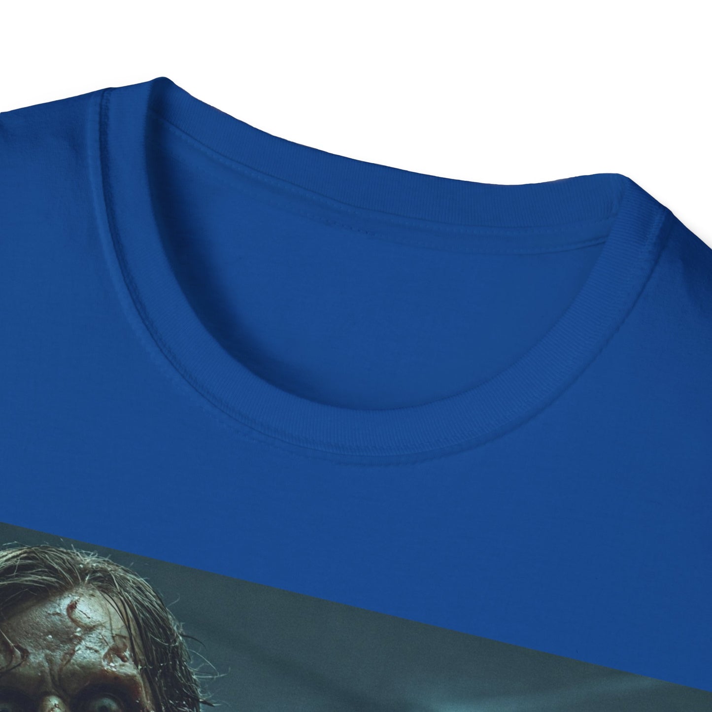 UK - Zombie Horror Unisex Softstyle T-Shirt - Spooky Graphic Tee for Halloween and Horror Lovers