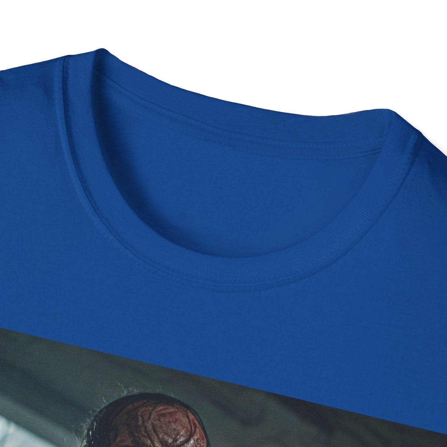 UK - Creepy Zombie Graphic Unisex T-Shirt - Perfect for Halloween & Horror Fans