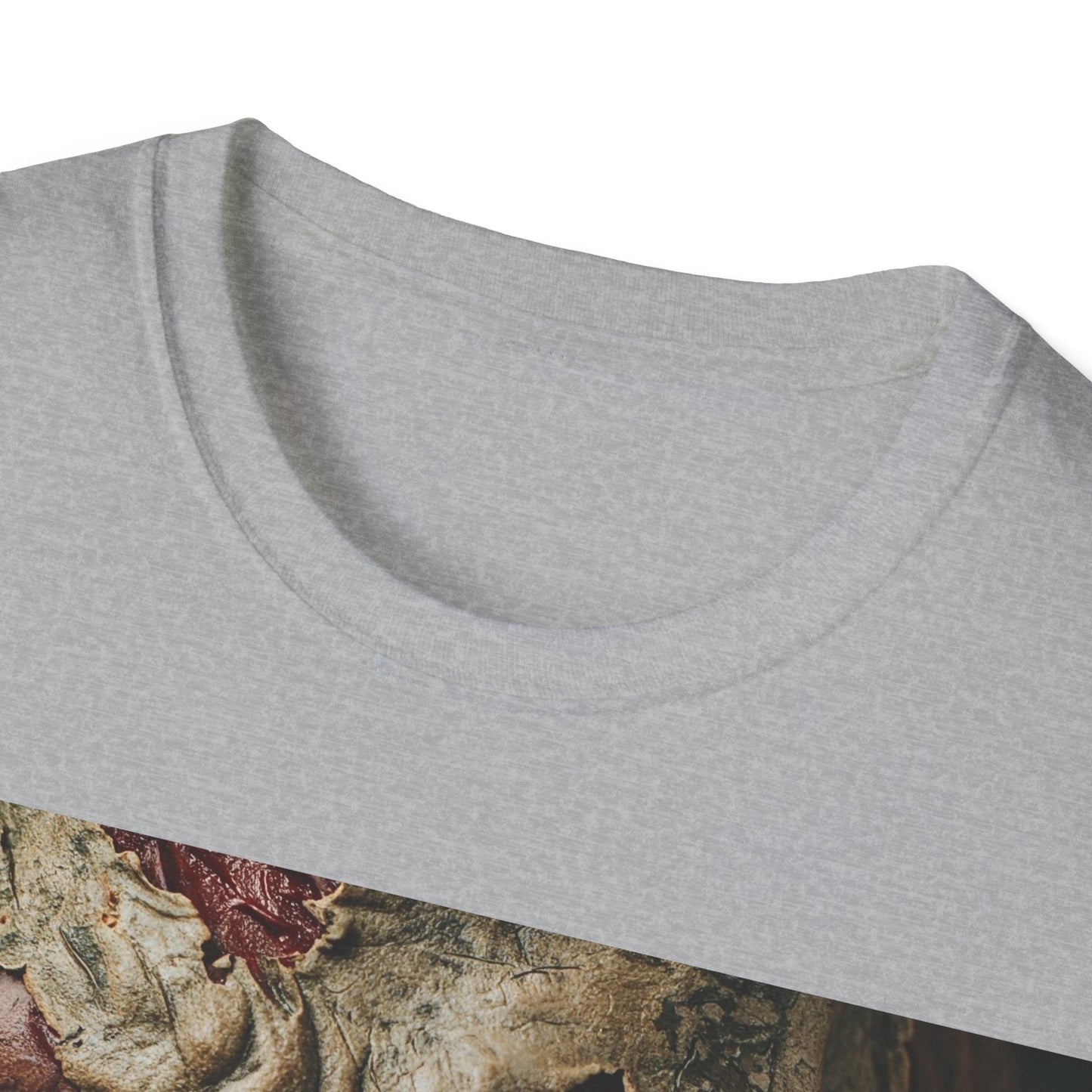 UK - Spooky Zombie Unisex Softstyle T-Shirt - Perfect for Halloween & Horror Fans