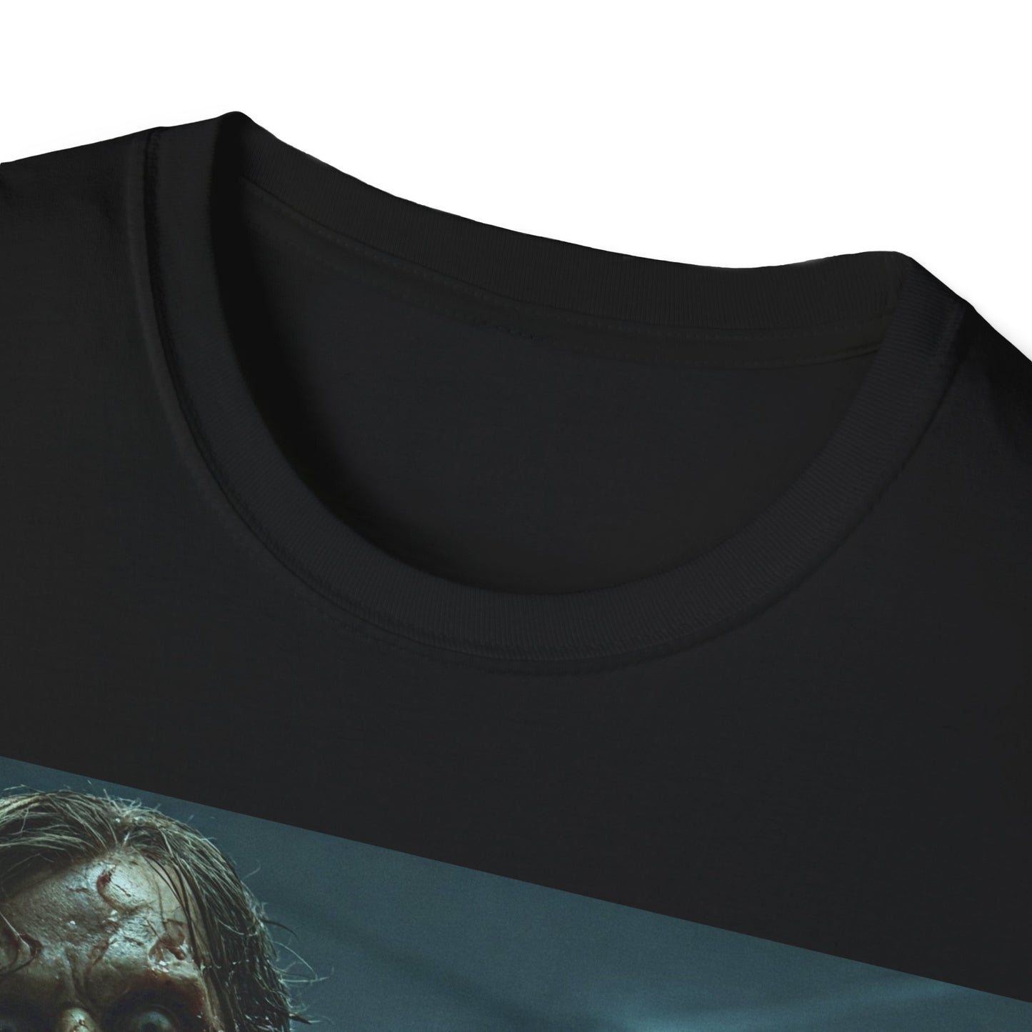 UK - Zombie Horror Unisex Softstyle T-Shirt - Spooky Graphic Tee for Halloween and Horror Lovers