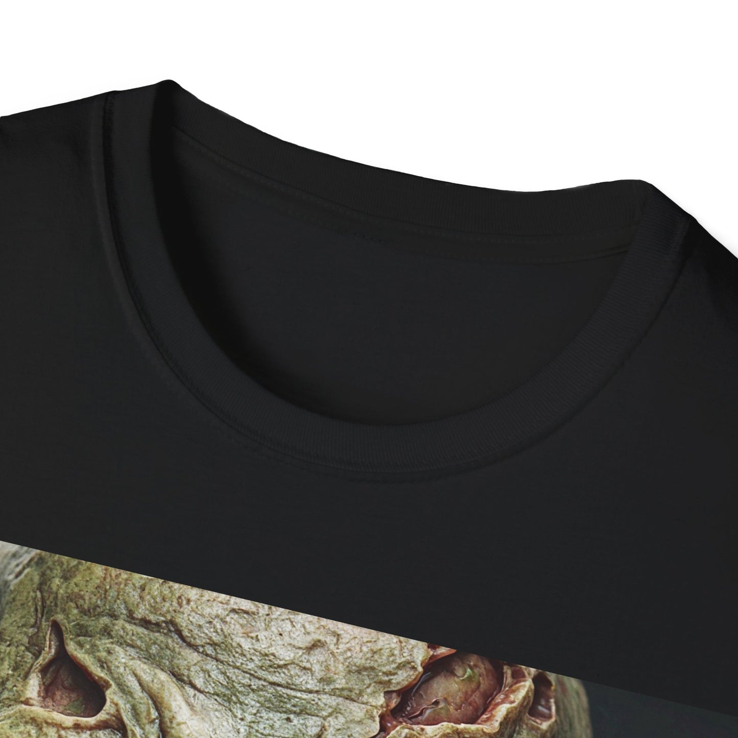 UK - Zombie Apocalypse Apocalyptic Portrait Tee, bold, decaying zombie graphic
