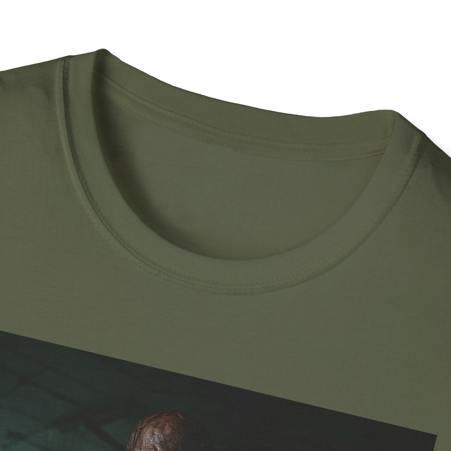 Creepy Horror Graphic Unisex T-Shirt – Perfect for Halloween and Haunted House Lovers