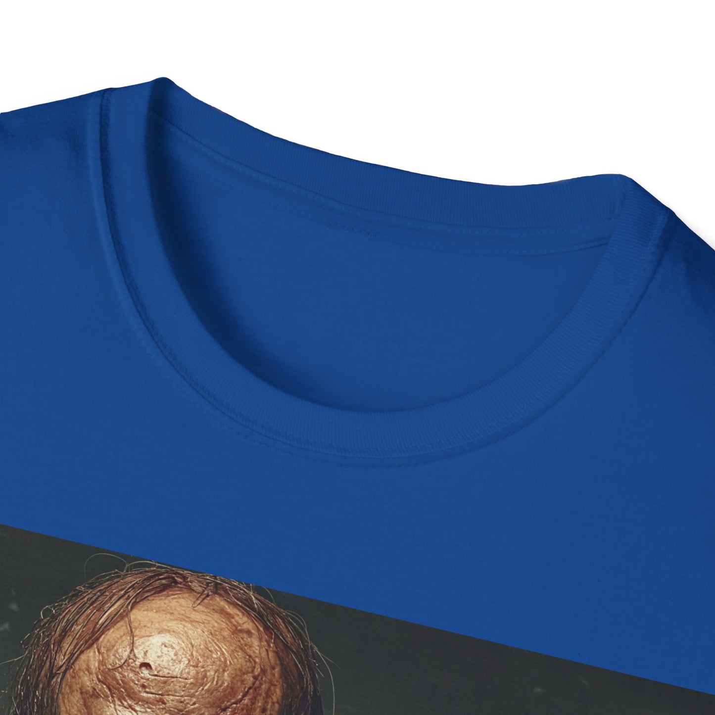 UK - Spooky Skeleton Unisex Softstyle T-Shirt - Perfect for Halloween and Horror Lovers