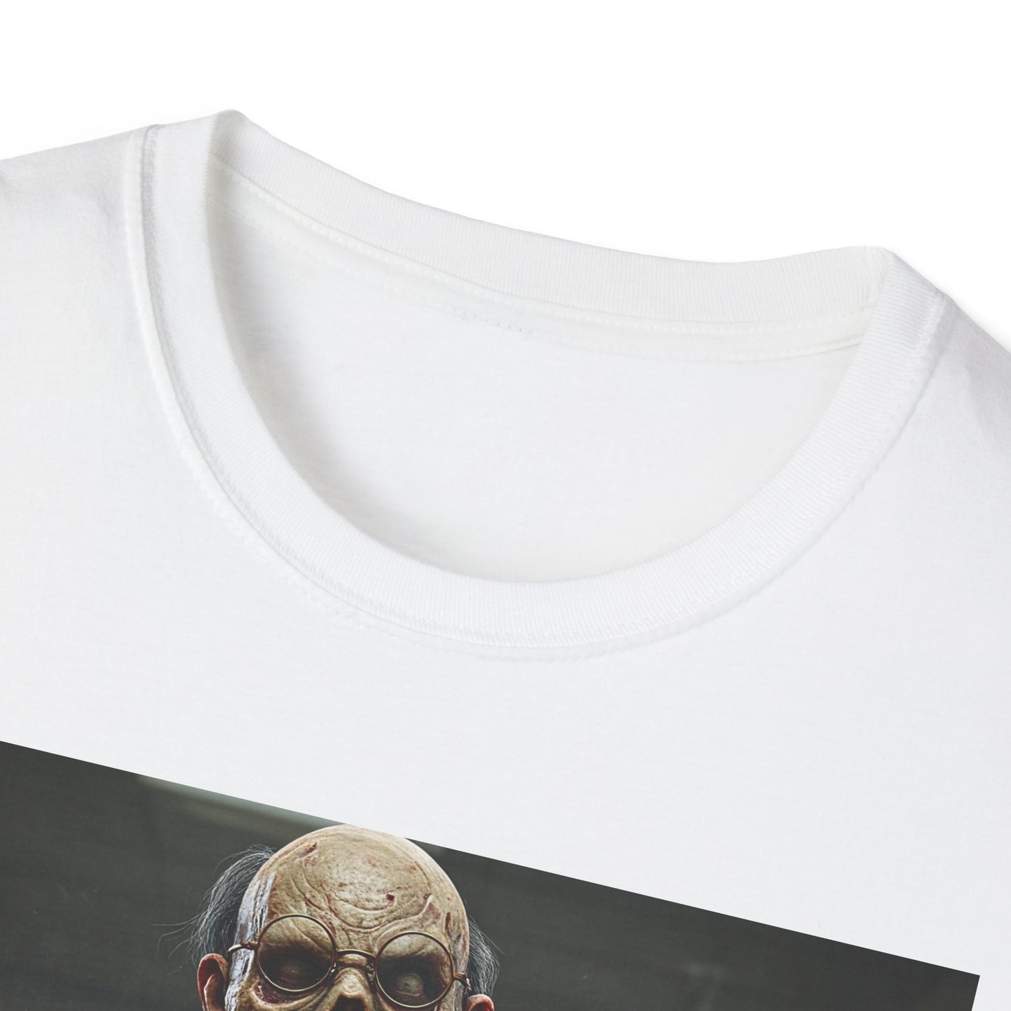 Zombie Horror Unisex T-Shirt - Perfect for Halloween and Horror Fans