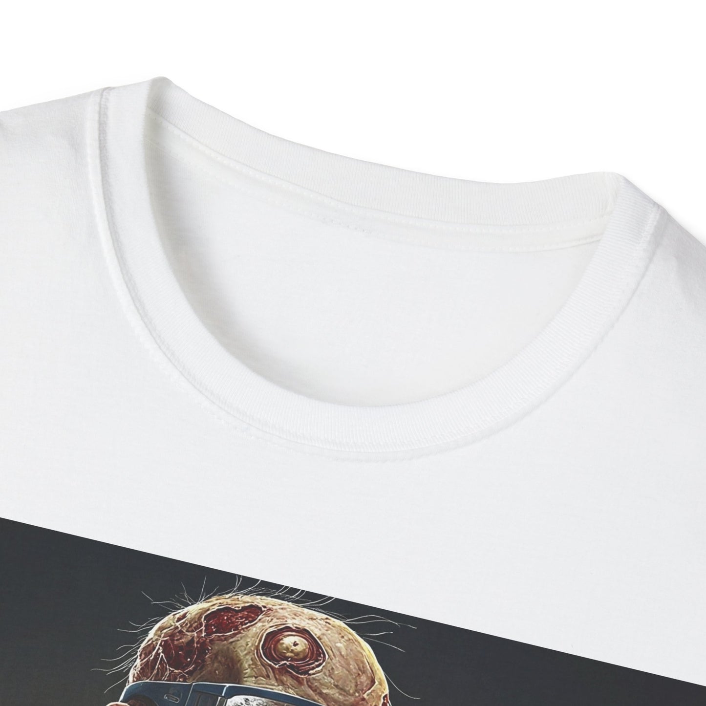 UK - Zombie Doctor Graphic T-Shirt for Horror Fans