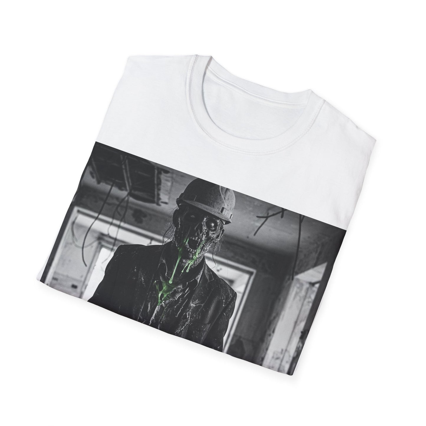 UK - Unisex Softstyle T-Shirt with Creepy Monster Design - Perfect for Halloween and Horror Fans