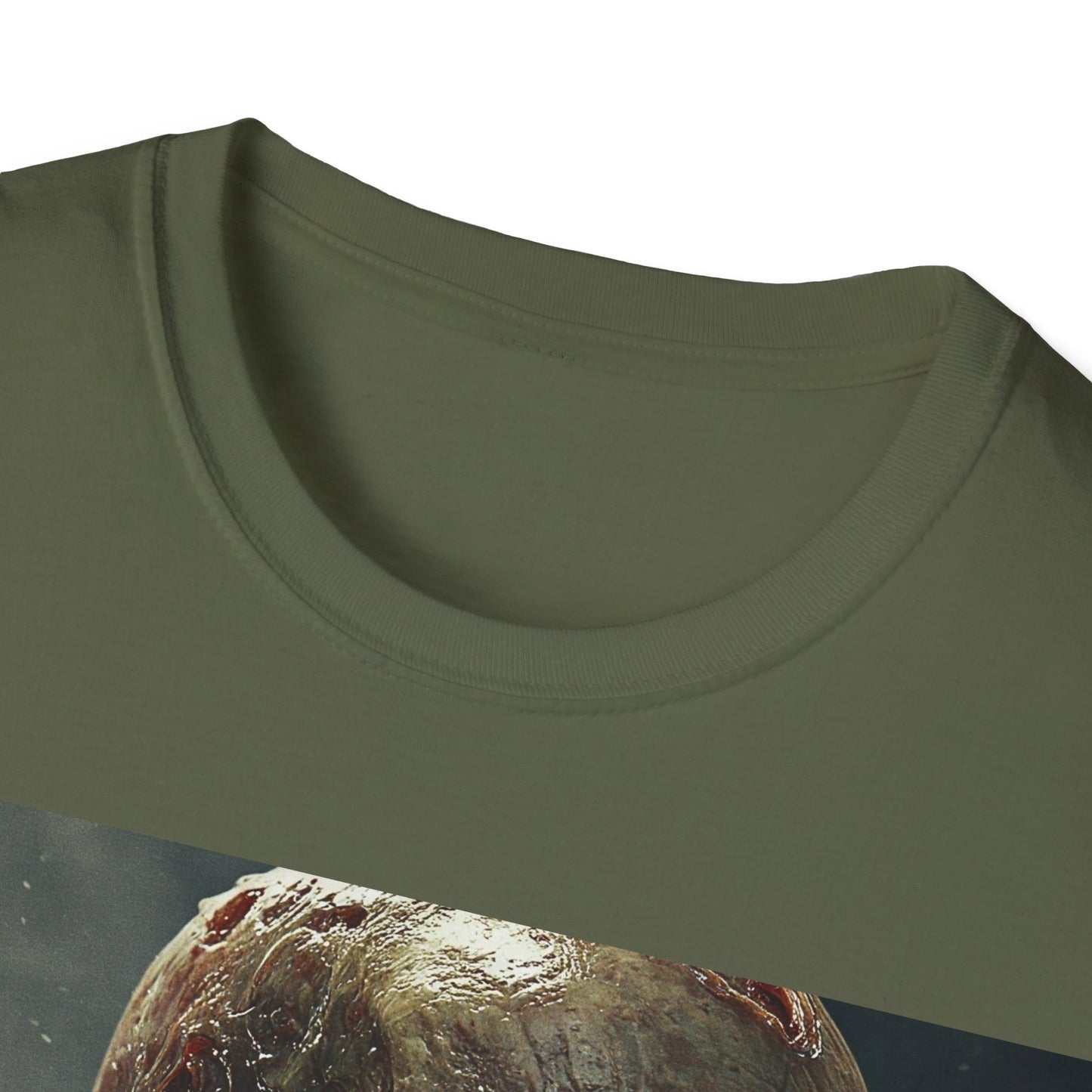 UK - Zombie Graphic Unisex T-Shirt - Perfect for Halloween and Horror Fans