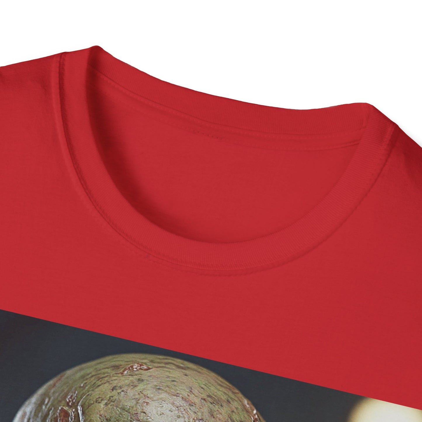 UK - Unisex Softstyle Zombie Graphic Tee - Perfect for Halloween and Horror Fans