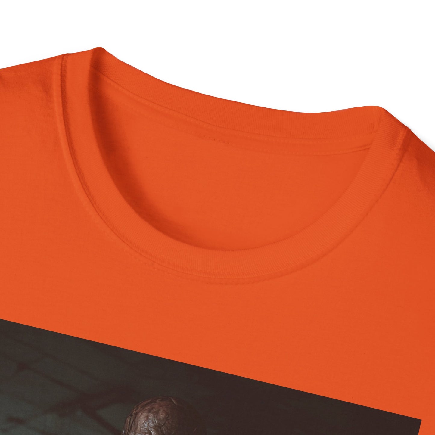 Creepy Horror Graphic Unisex T-Shirt – Perfect for Halloween and Haunted House Lovers