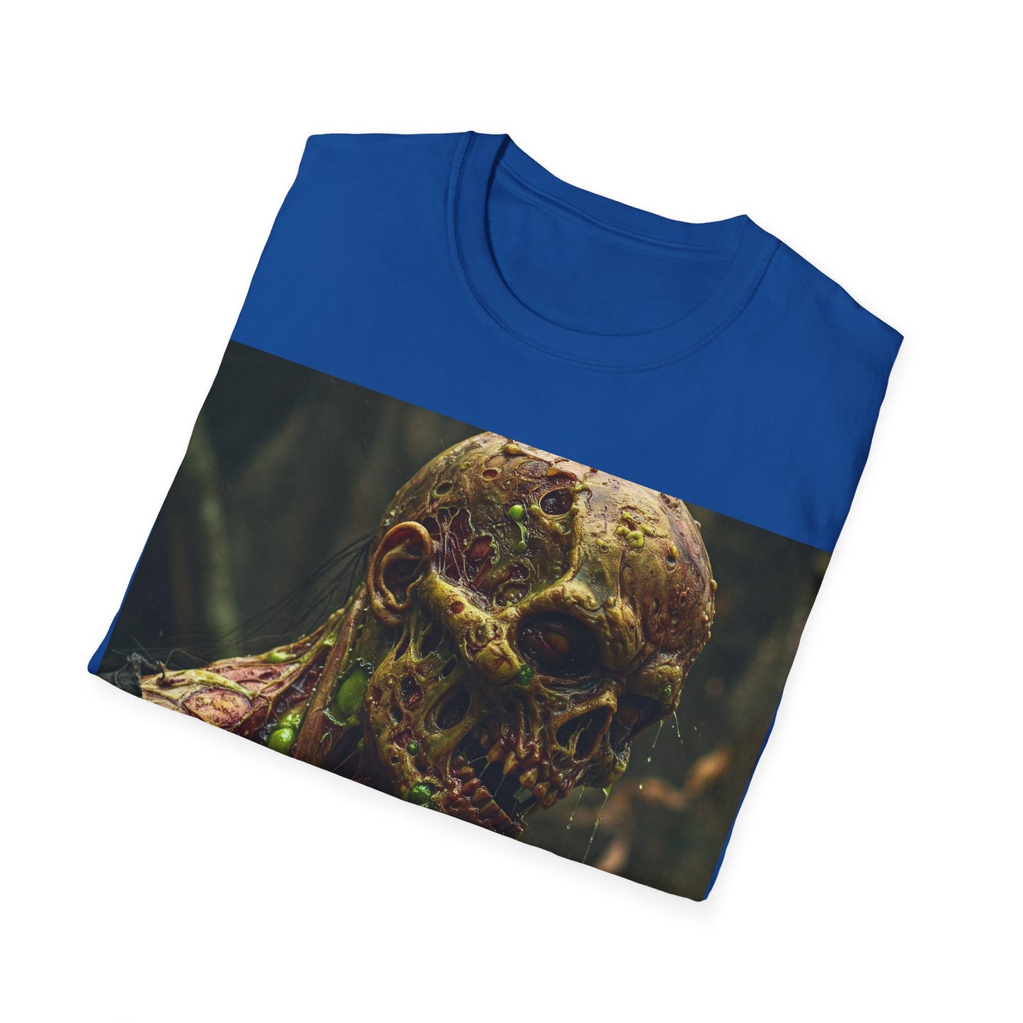UK - Creepy Zombie Graphic Unisex Softstyle T-Shirt - Perfect for Halloween and Horror Fans