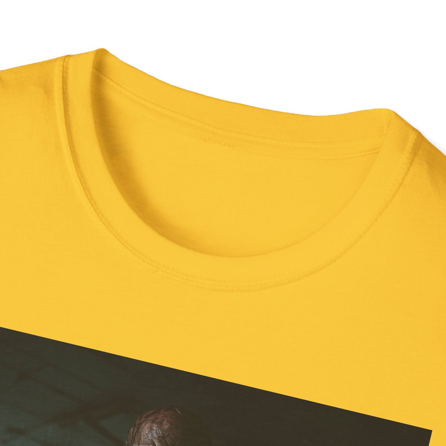 Creepy Horror Graphic Unisex T-Shirt – Perfect for Halloween and Haunted House Lovers