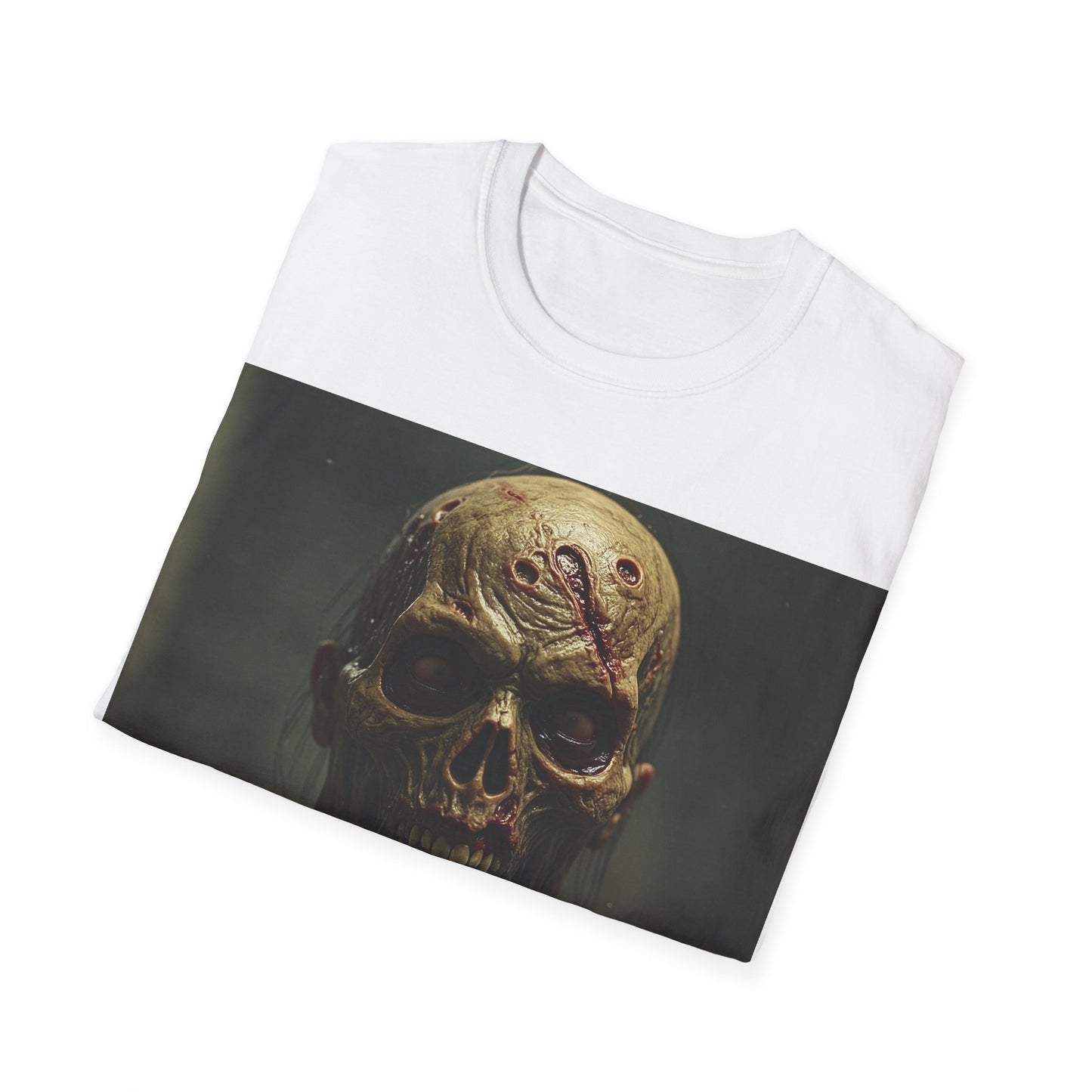 UK - Unisex Softstyle T-Shirt - Creepy Skull Design - Perfect for Halloween or Casual Wear