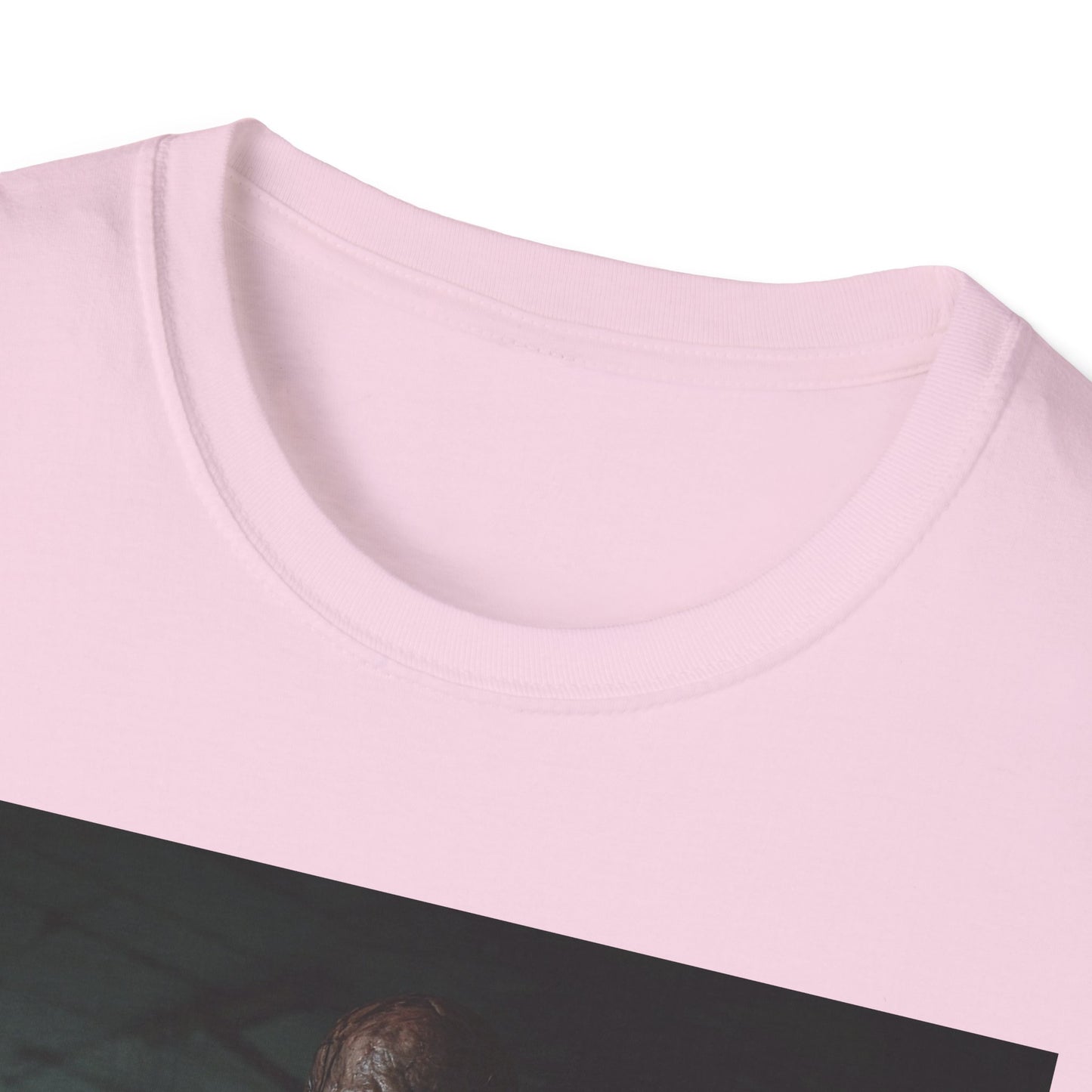 Creepy Horror Graphic Unisex T-Shirt – Perfect for Halloween and Haunted House Lovers