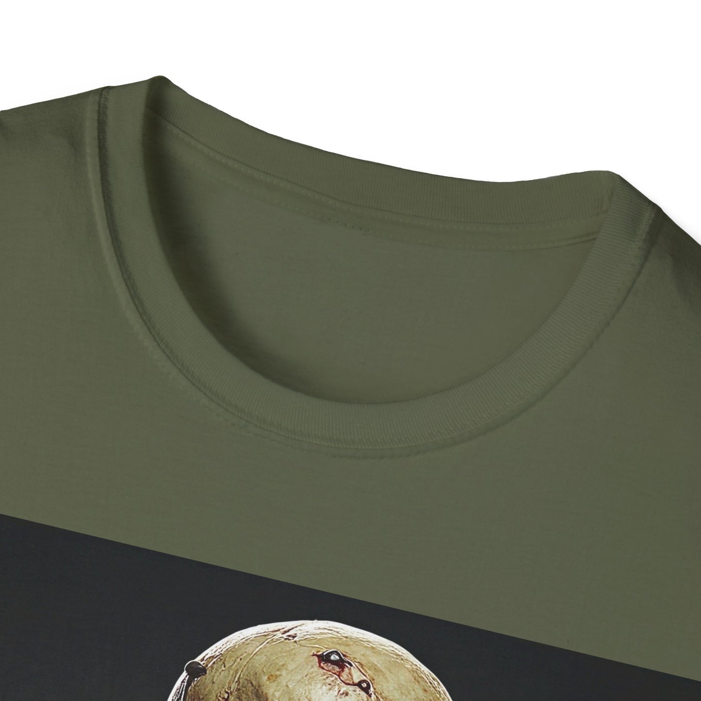 UK - Spooky Skeleton Unisex Softstyle T-Shirt - Perfect for Halloween & Horror Fans