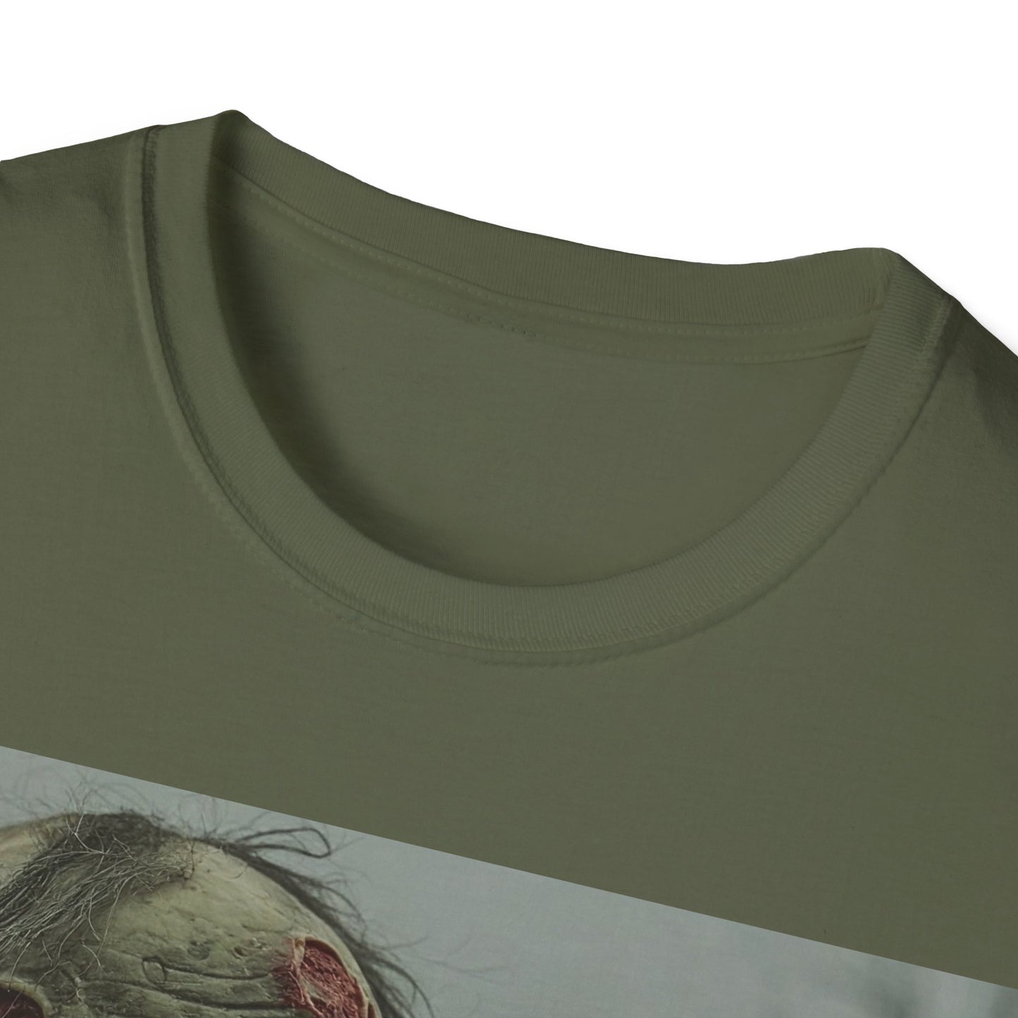 UK - Zombie Snack Unisex Softstyle T-Shirt - Perfect for Horror Fans & Halloween