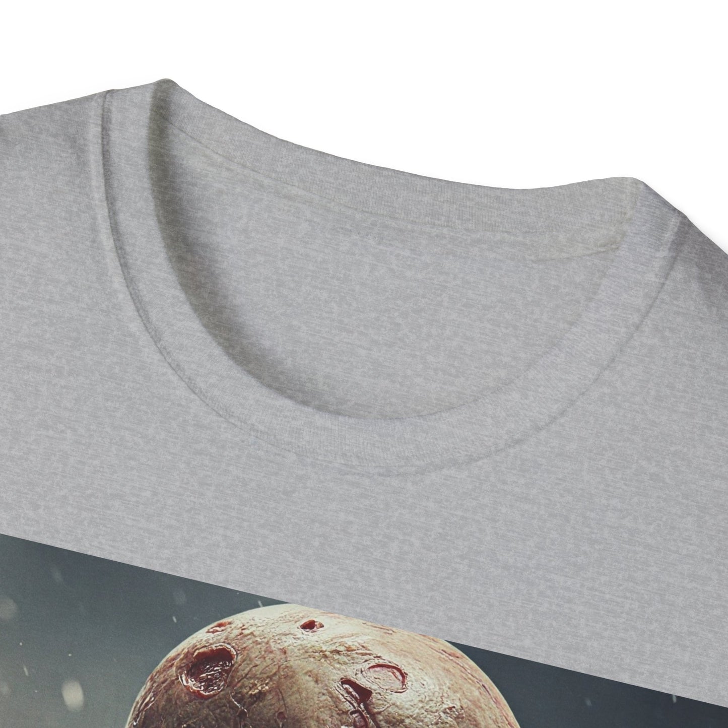 UK - Unisex Softstyle T-Shirt with Creepy Skeleton Design - Perfect for Halloween and Horror Fans