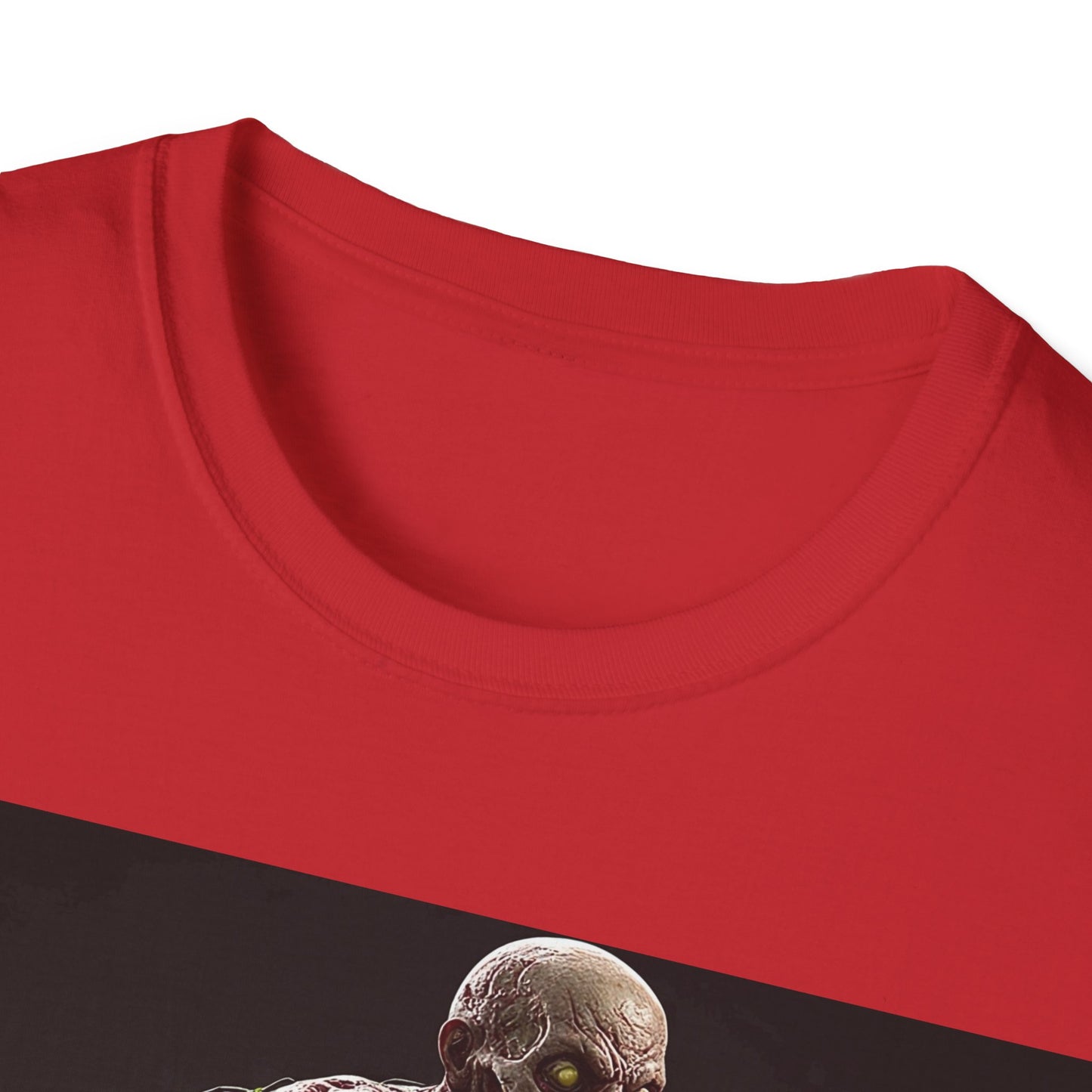UK - Zombie Graphic Unisex Softstyle T-Shirt - Perfect for Halloween and Horror Fans