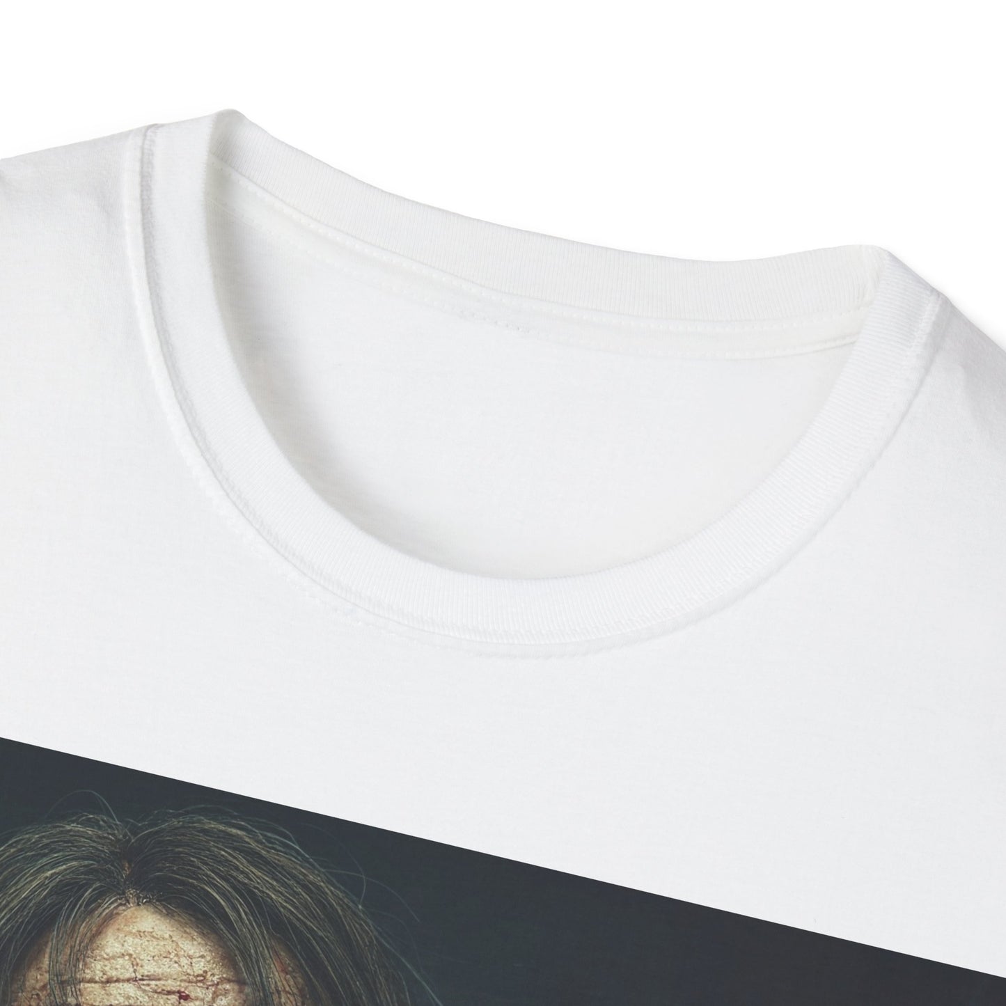 UK - Zombie Graphic Unisex Softstyle T-Shirt - Perfect for Halloween Horror Fans
