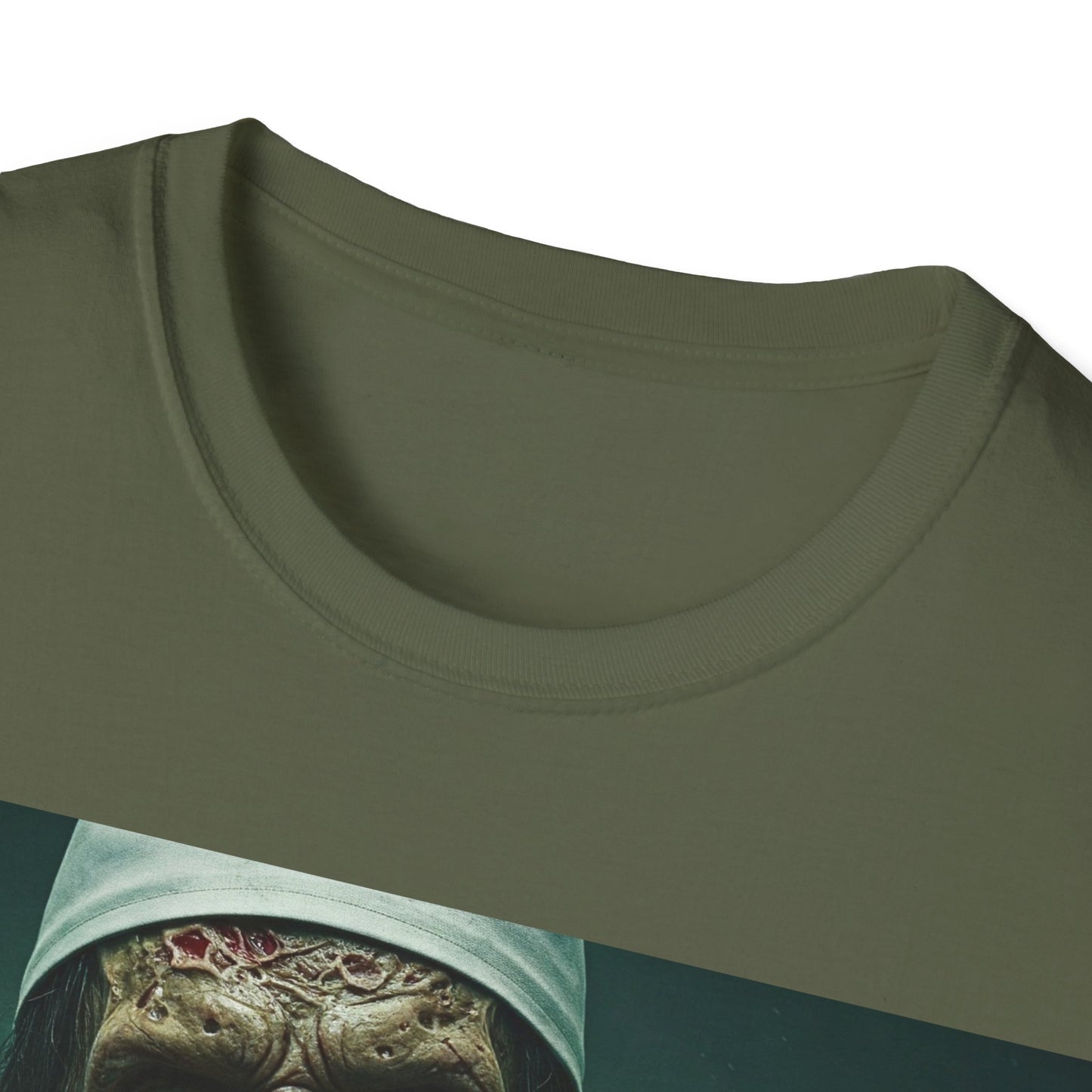 UK - Zombie Doctor Unisex Softstyle T-Shirt - Perfect for Halloween and Horror Fans