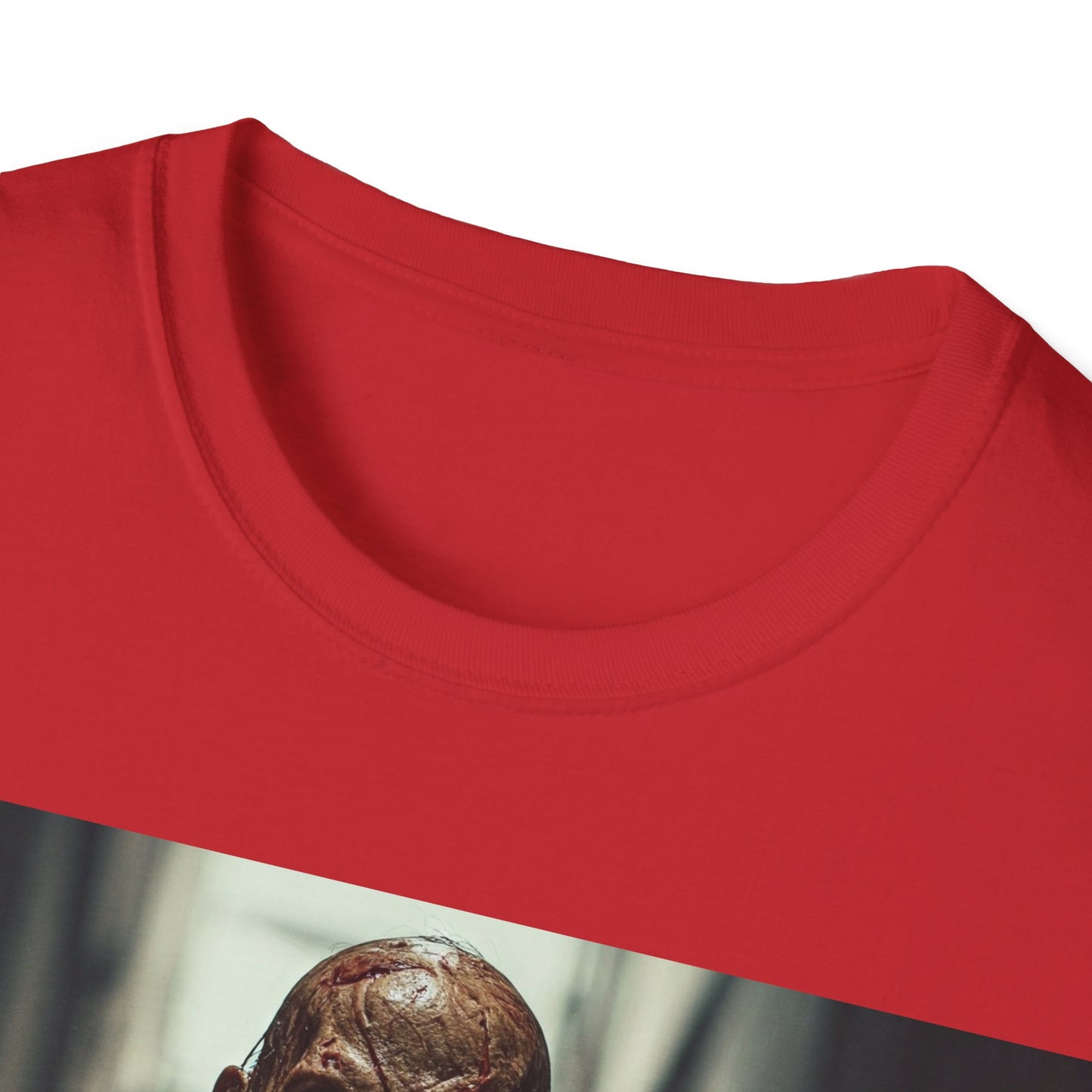 UK - Zombie Graphic Unisex Softstyle T-Shirt - Perfect for Halloween & Horror Fans
