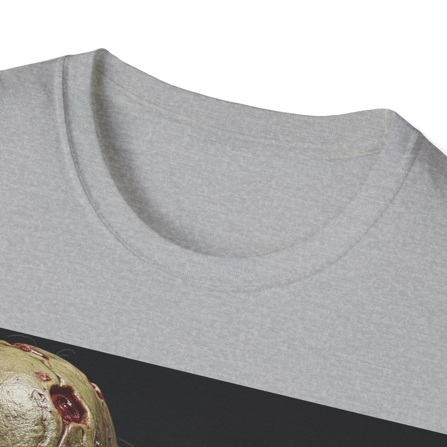 UK - Cute Zombie Cat Apocalyptic Portrait Tee, bold, decaying zombie graphic