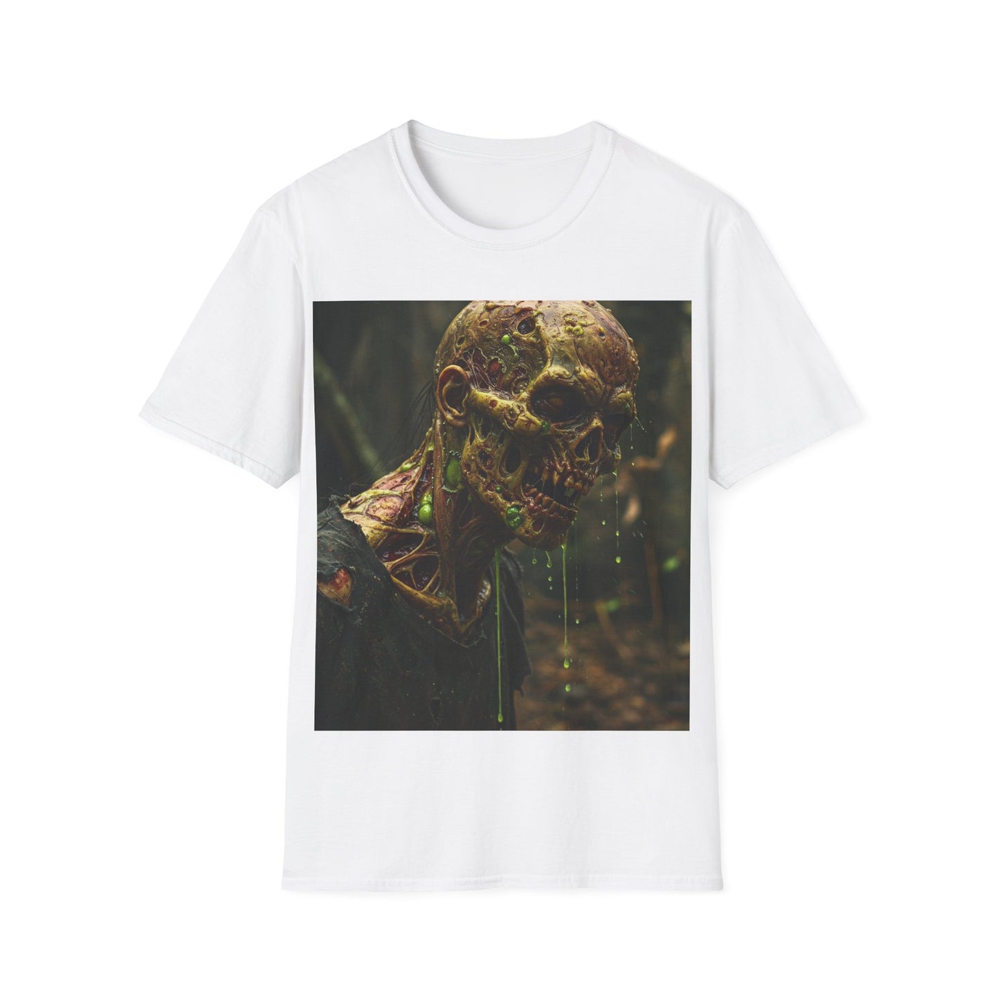 UK - Creepy Zombie Graphic Unisex Softstyle T-Shirt - Perfect for Halloween and Horror Fans