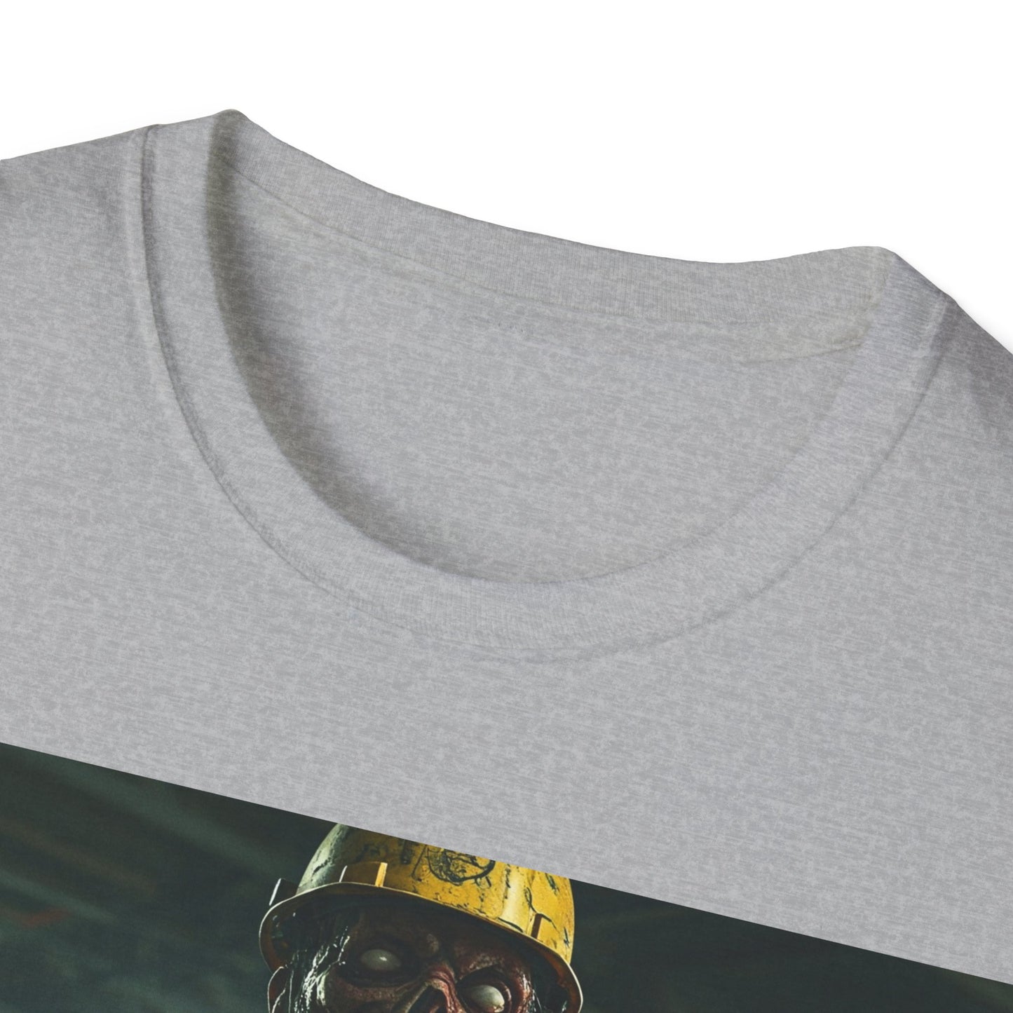 UK - Unisex Horror Graphic T-Shirt - Vintage Monster Design