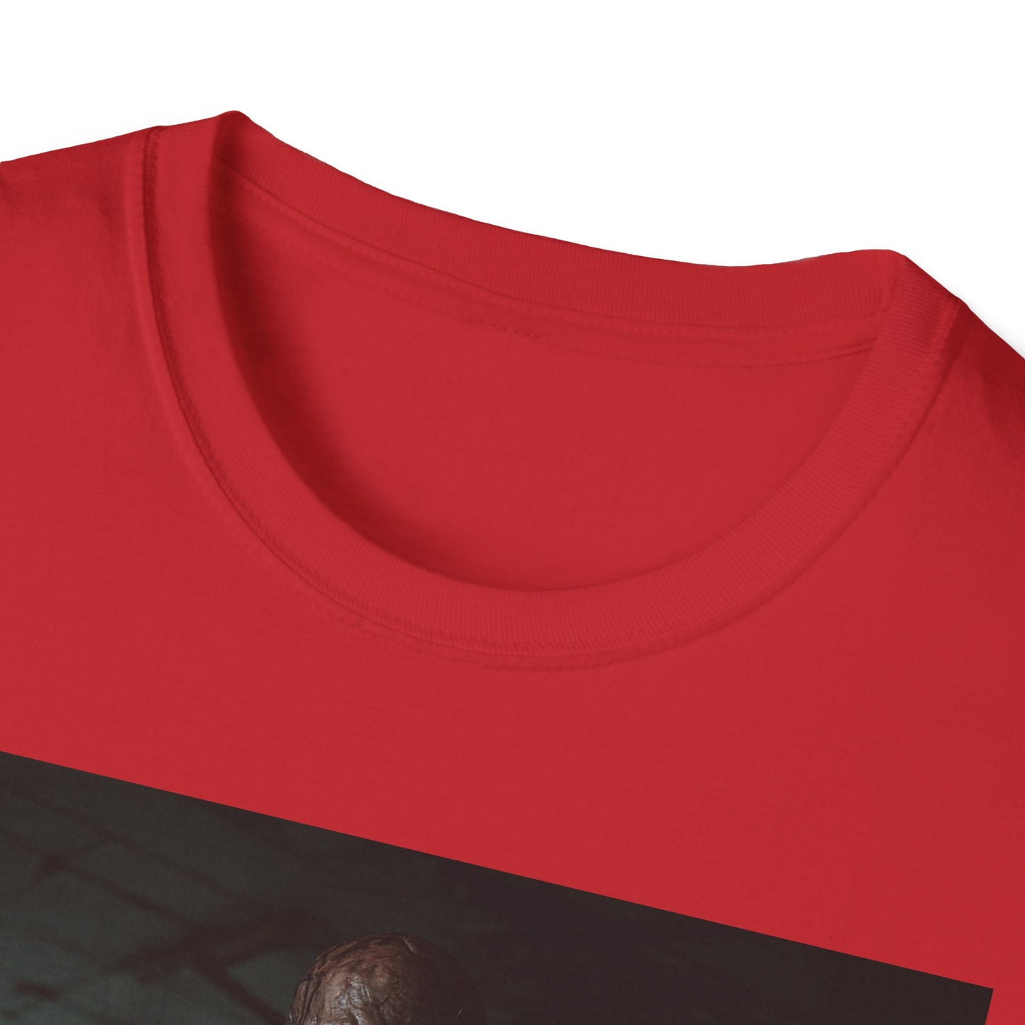 Creepy Horror Graphic Unisex T-Shirt – Perfect for Halloween and Haunted House Lovers