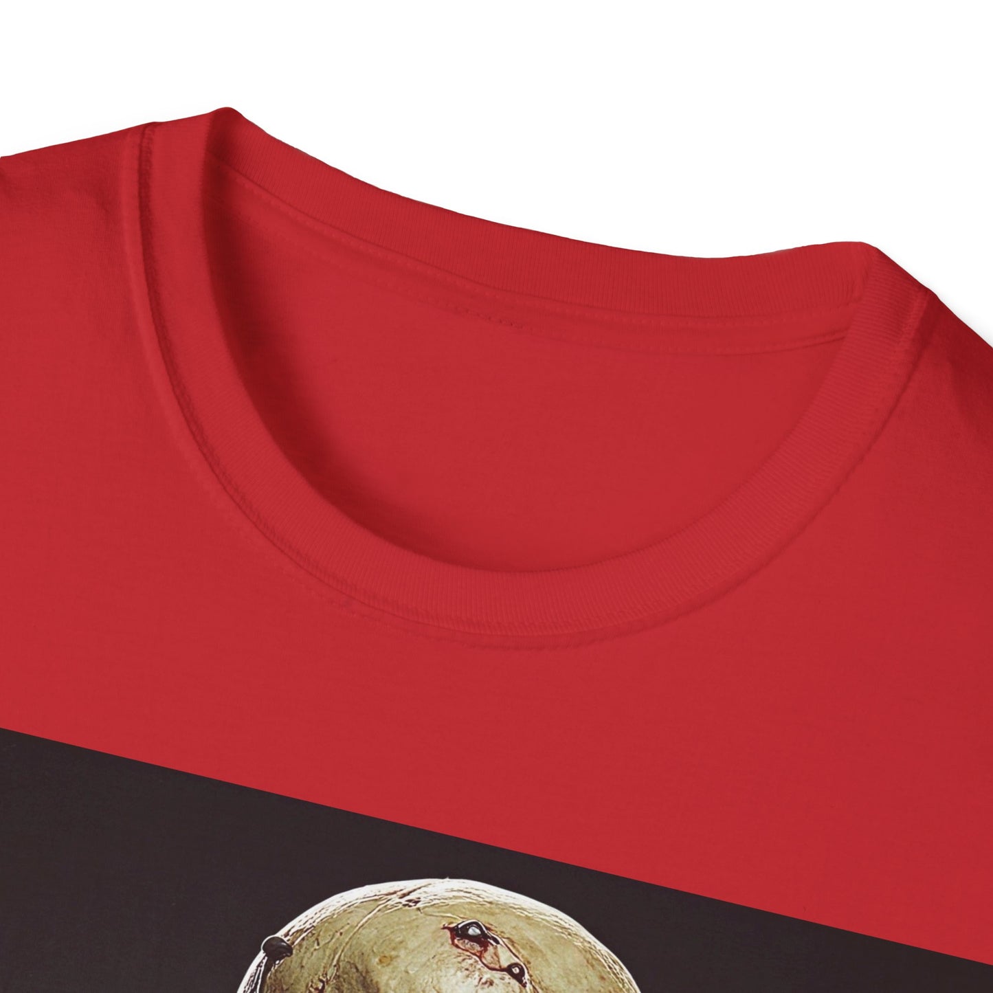 UK - Spooky Skeleton Unisex Softstyle T-Shirt - Perfect for Halloween & Horror Fans