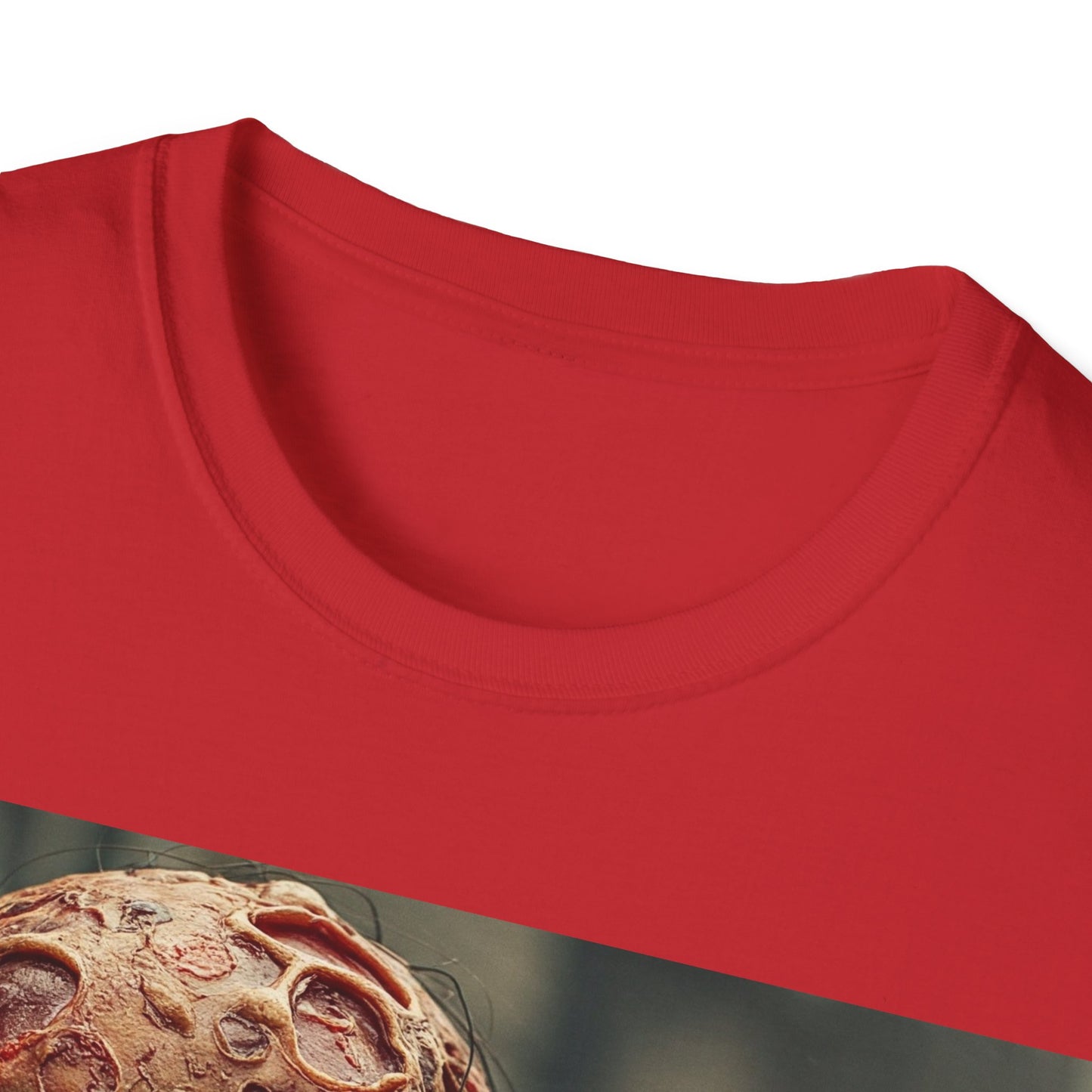 UK - Creepy Zombie Unisex Softstyle T-Shirt for Halloween Horror Fans