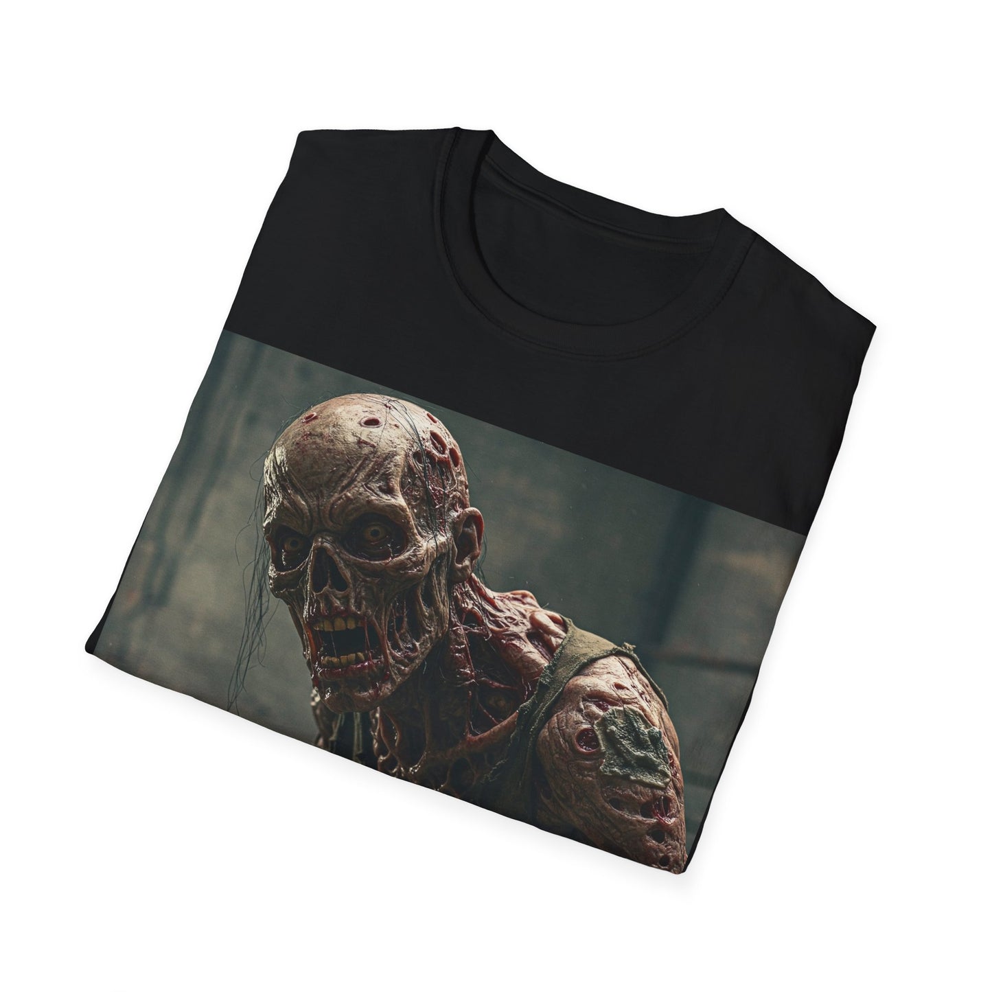 UK - Creepy Zombie Graphic Unisex T-Shirt - Perfect for Halloween and Horror Fans