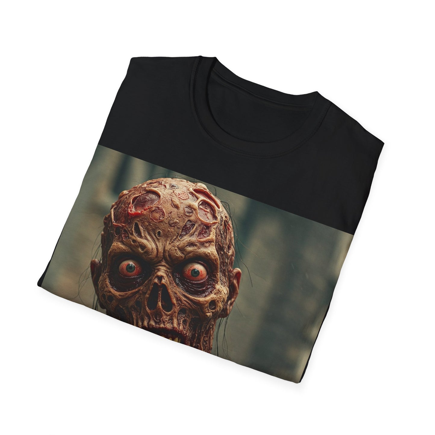 UK - Creepy Zombie Unisex Softstyle T-Shirt for Halloween Horror Fans
