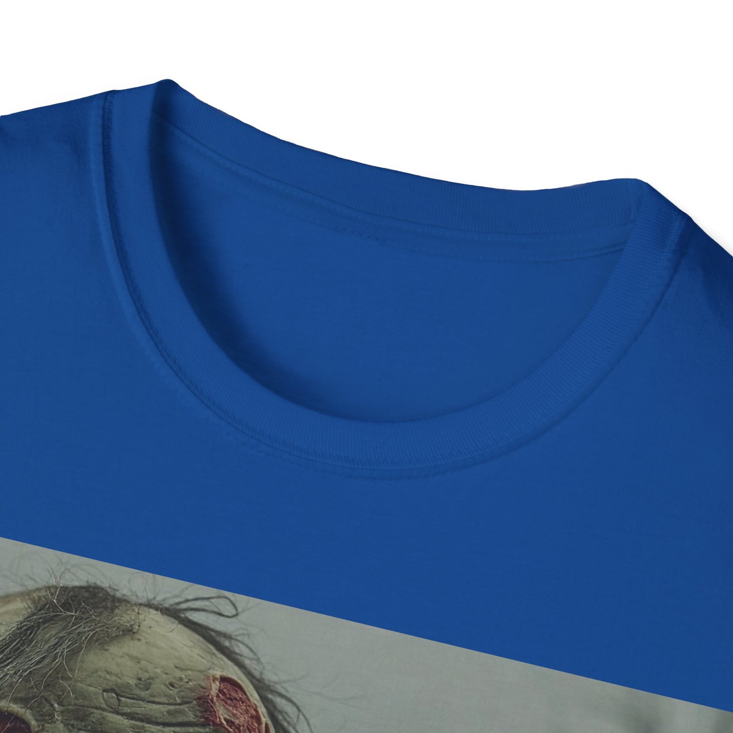 UK - Zombie Snack Unisex Softstyle T-Shirt - Perfect for Horror Fans & Halloween