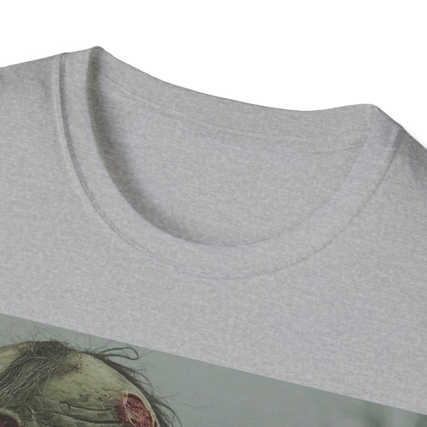 UK - Zombie Snack Unisex Softstyle T-Shirt - Perfect for Horror Fans & Halloween