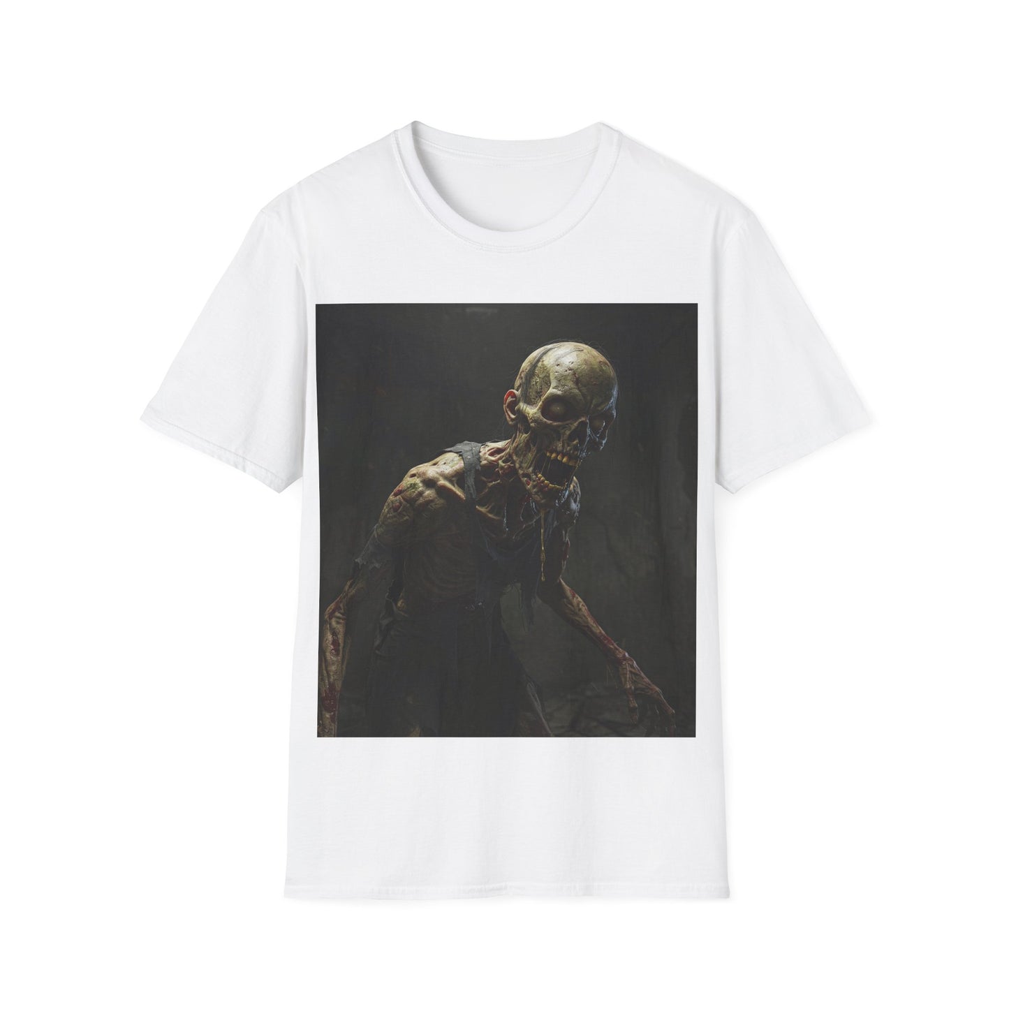 UK - Creepy Zombie Unisex Softstyle T-Shirt - Perfect for Halloween & Horror Fans