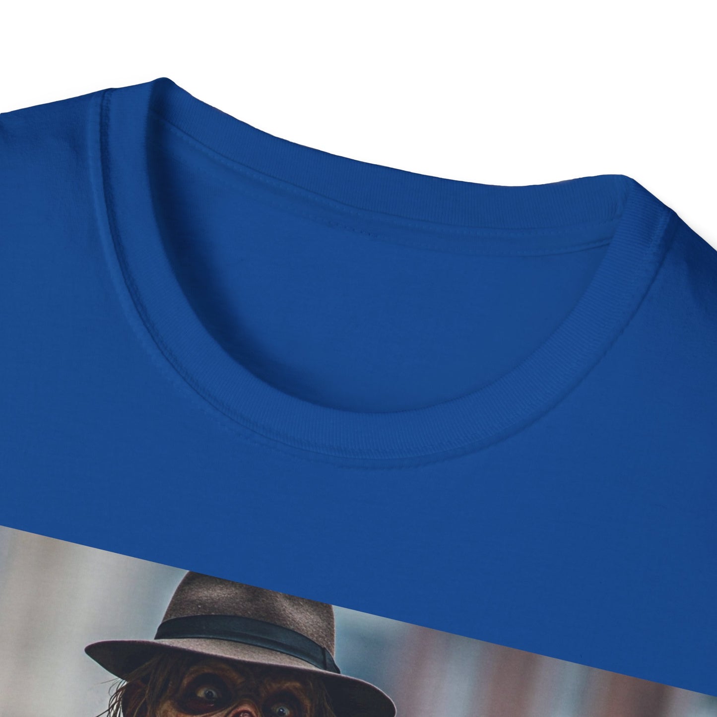 UK - Stylish Horror-Themed Unisex Softstyle T-Shirt
