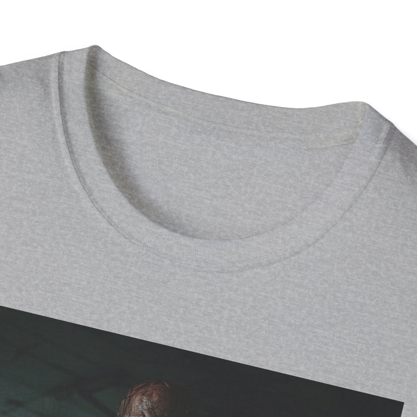 Creepy Horror Graphic Unisex T-Shirt – Perfect for Halloween and Haunted House Lovers