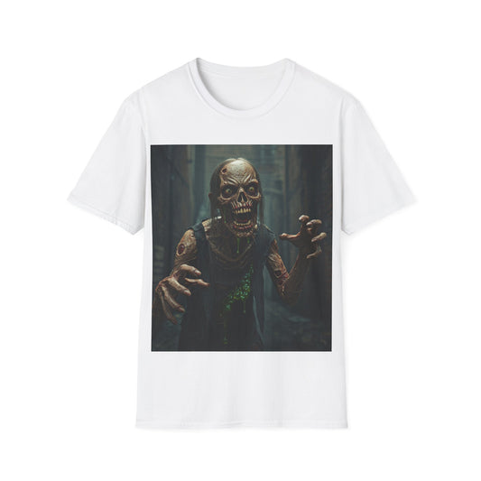 UK - Unisex Softstyle T-Shirt - Creepy Zombie Graphic Tee for Halloween