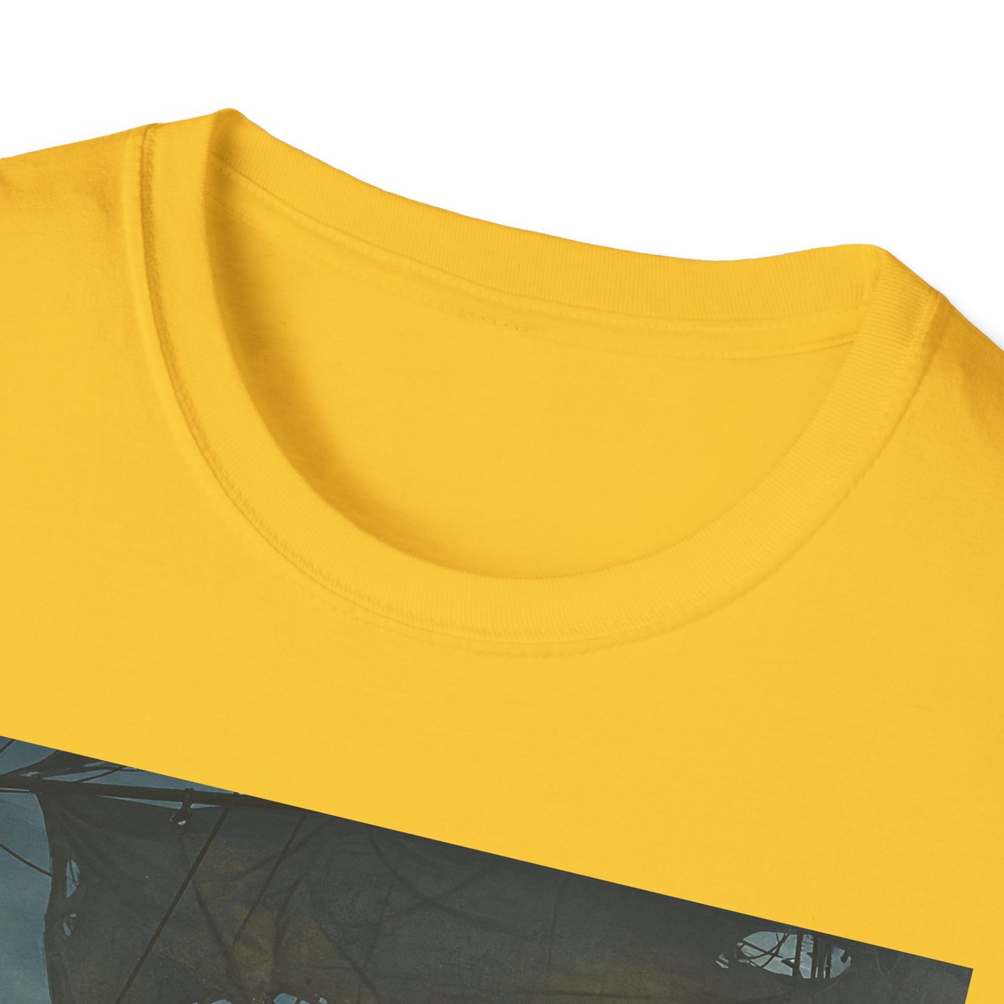Adventurous Pirate Graphic Unisex T-Shirt - Perfect for Sea Lovers!