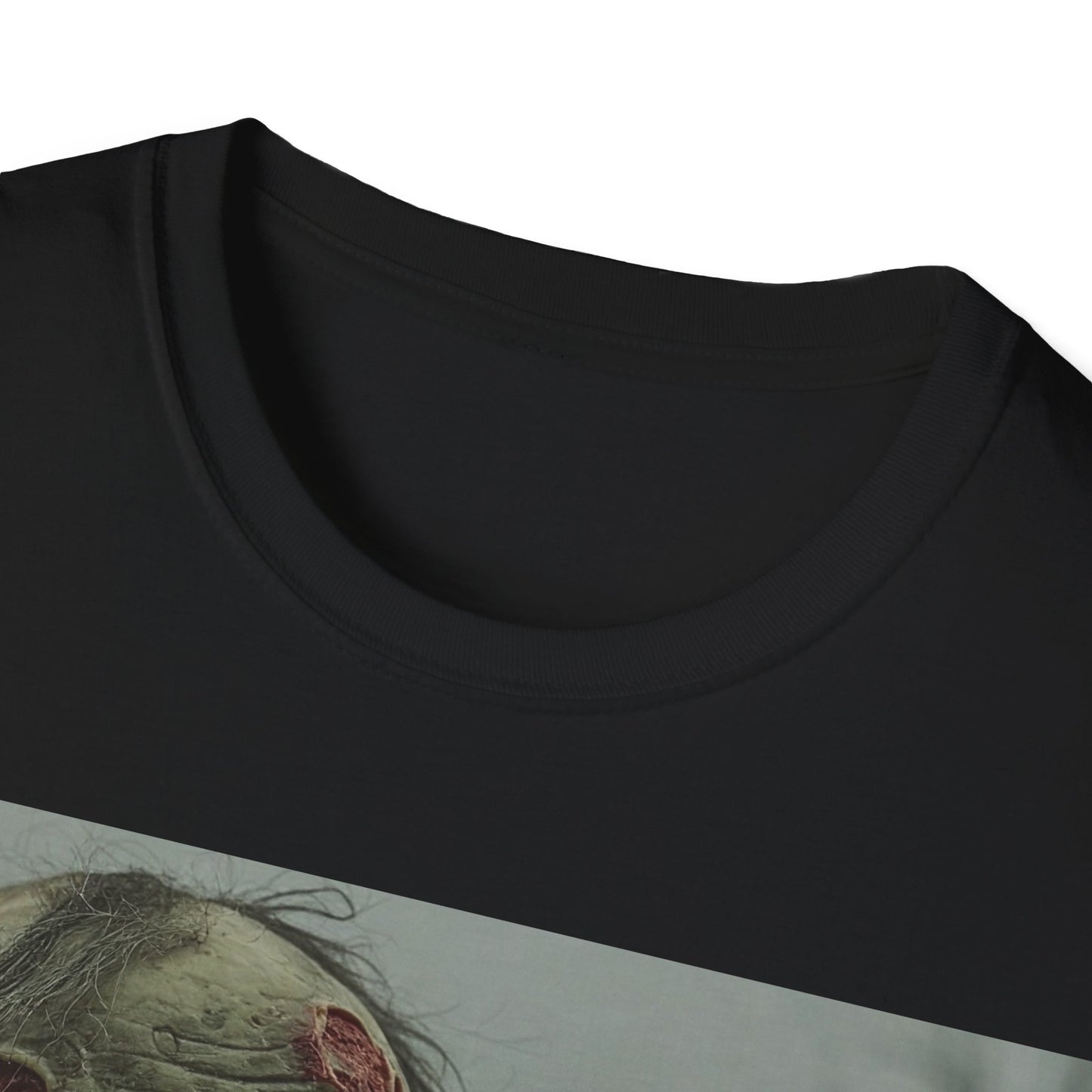 UK - Zombie Snack Unisex Softstyle T-Shirt - Perfect for Horror Fans & Halloween