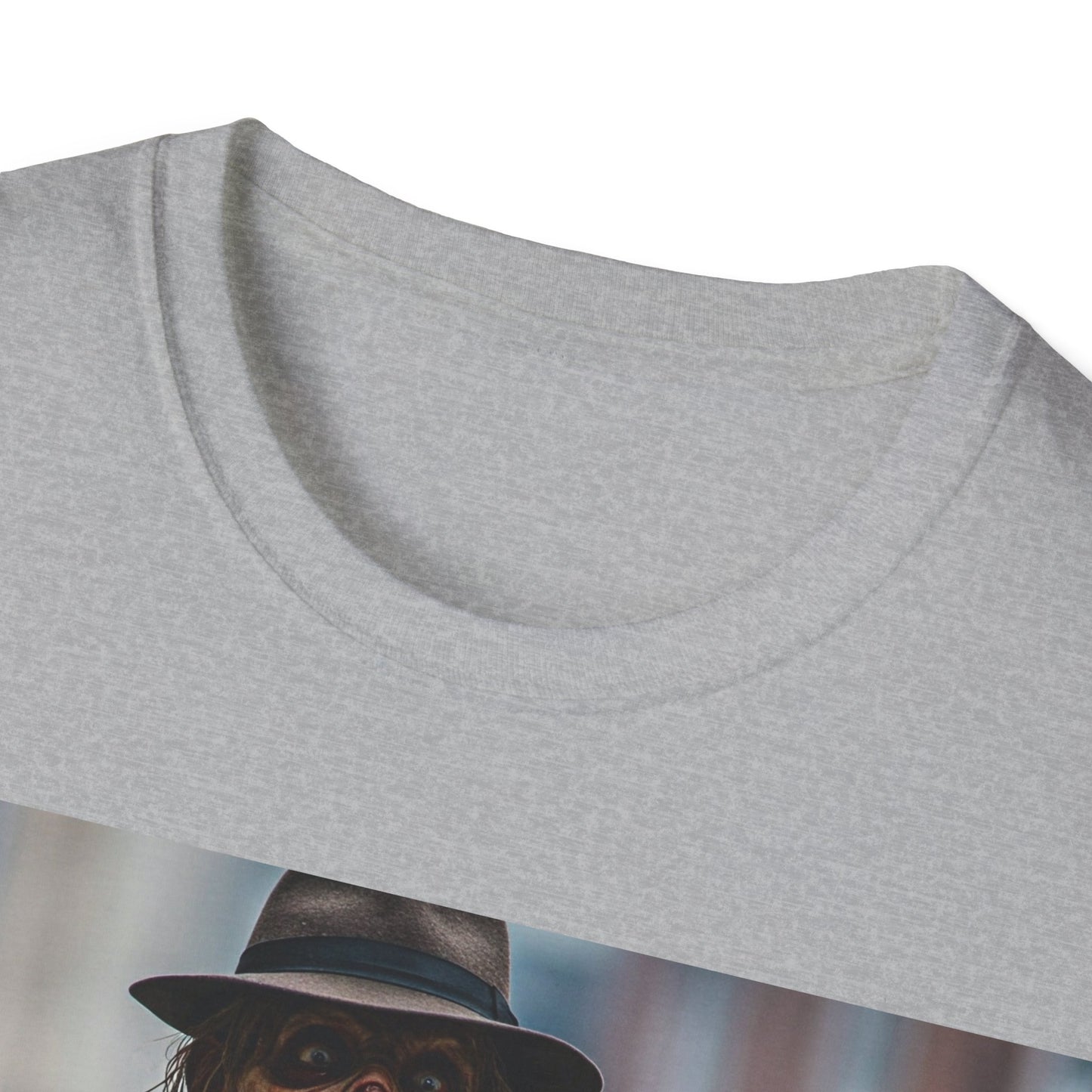 UK - Stylish Horror-Themed Unisex Softstyle T-Shirt