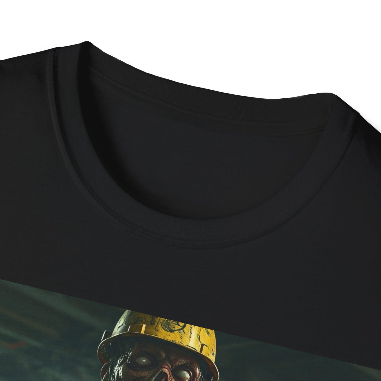 UK - Unisex Horror Graphic T-Shirt - Vintage Monster Design